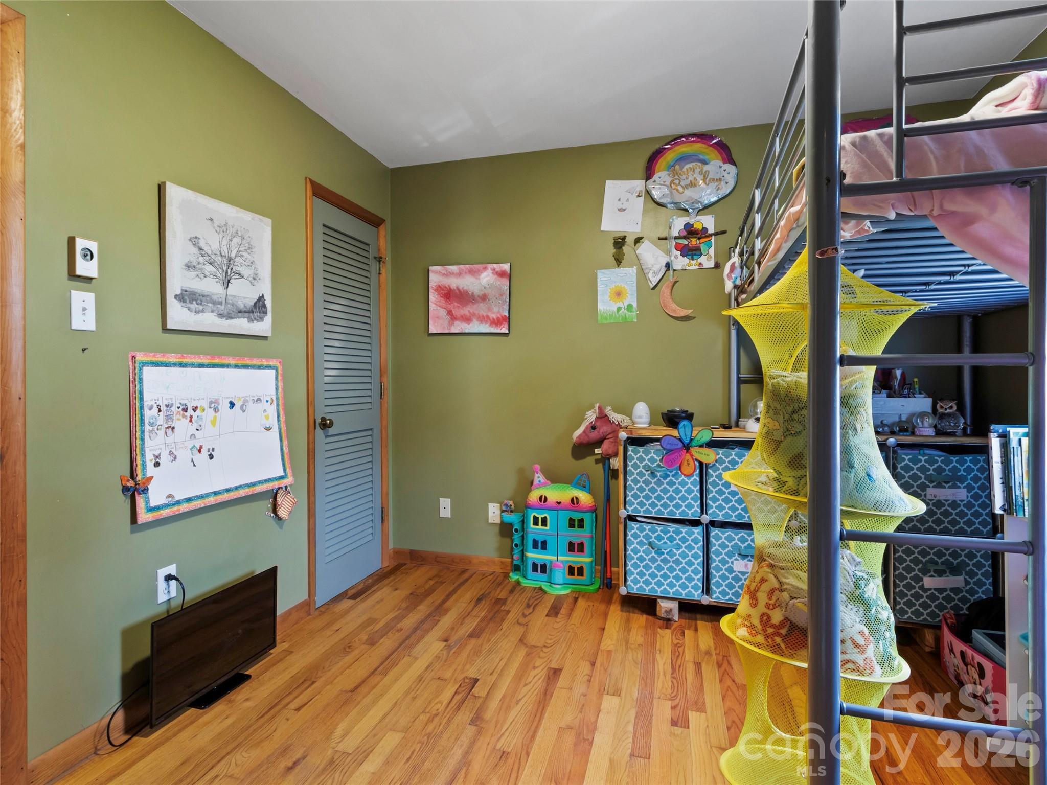 main property photo 26