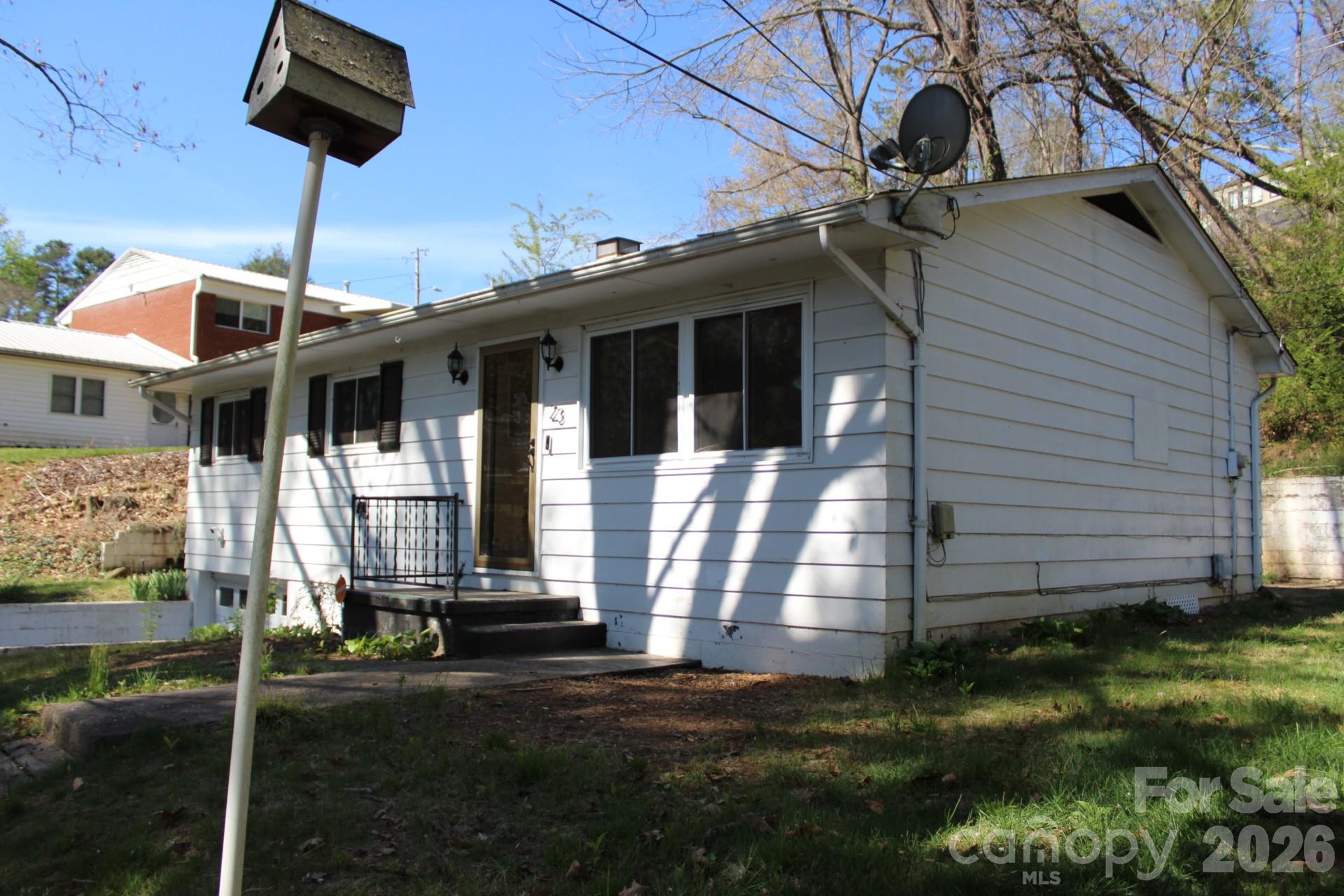 main property photo 6