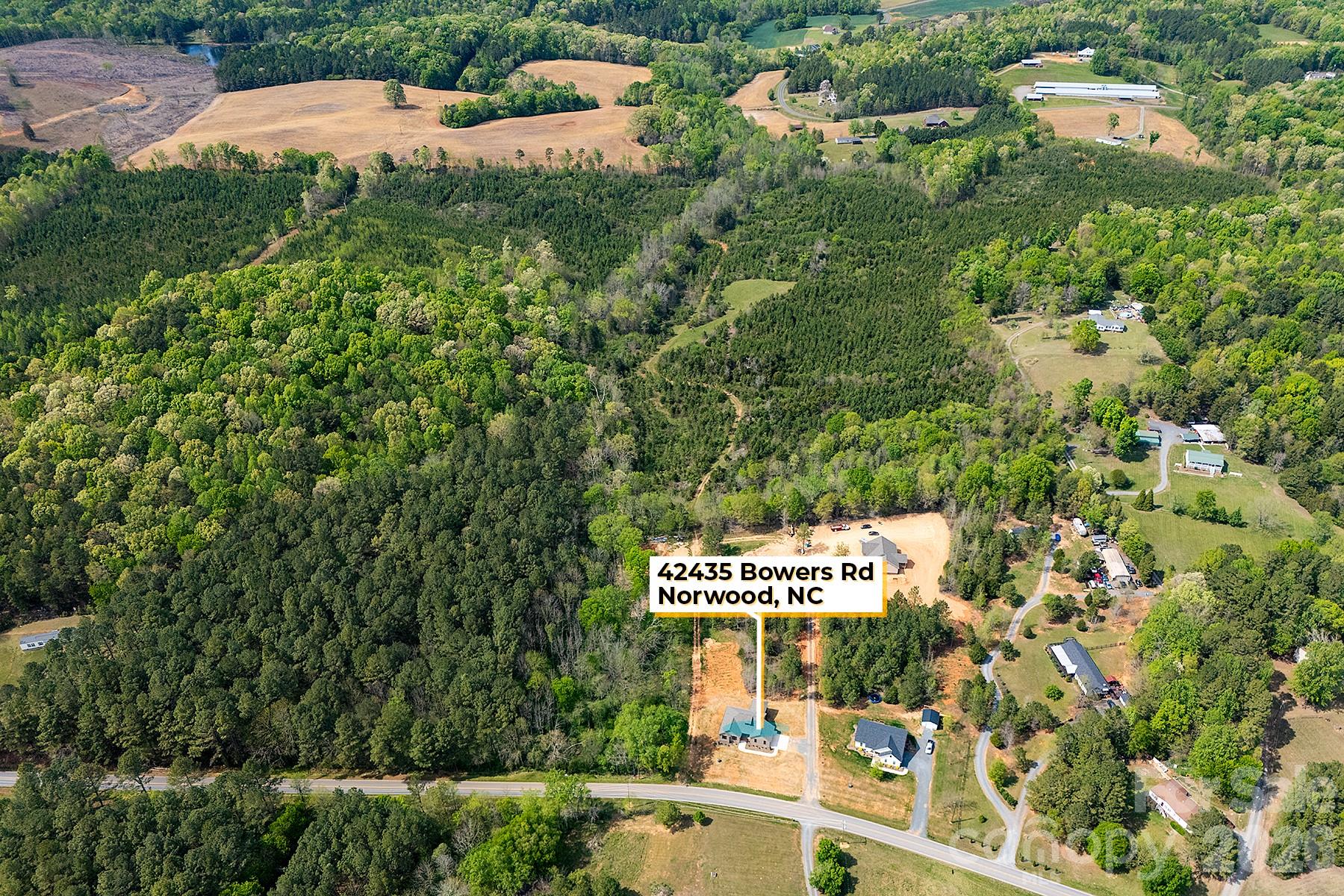 main property photo 30