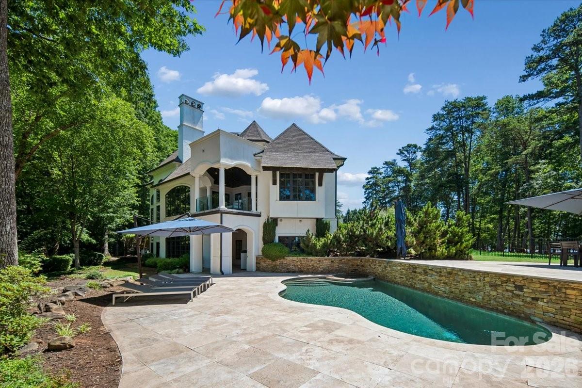 main property photo 41