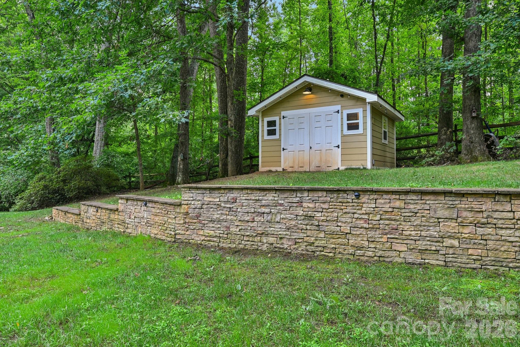 main property photo 35