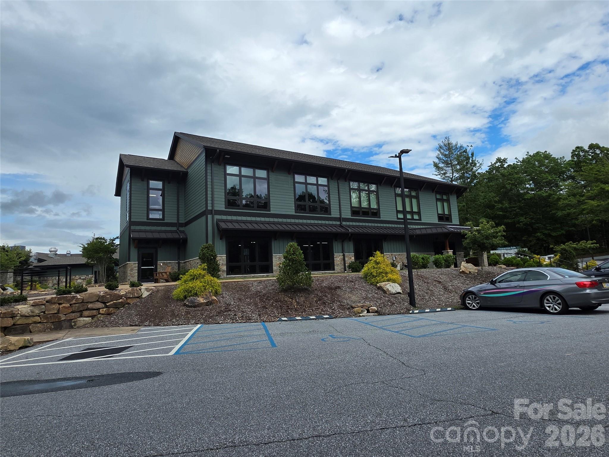 main property photo 35