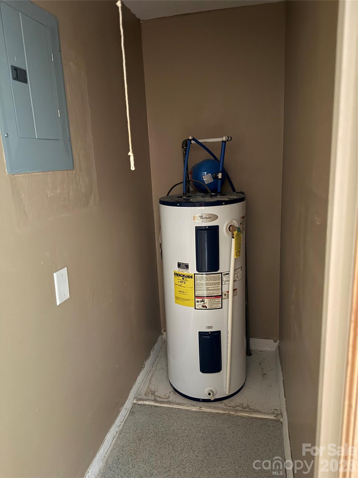 main property photo 15