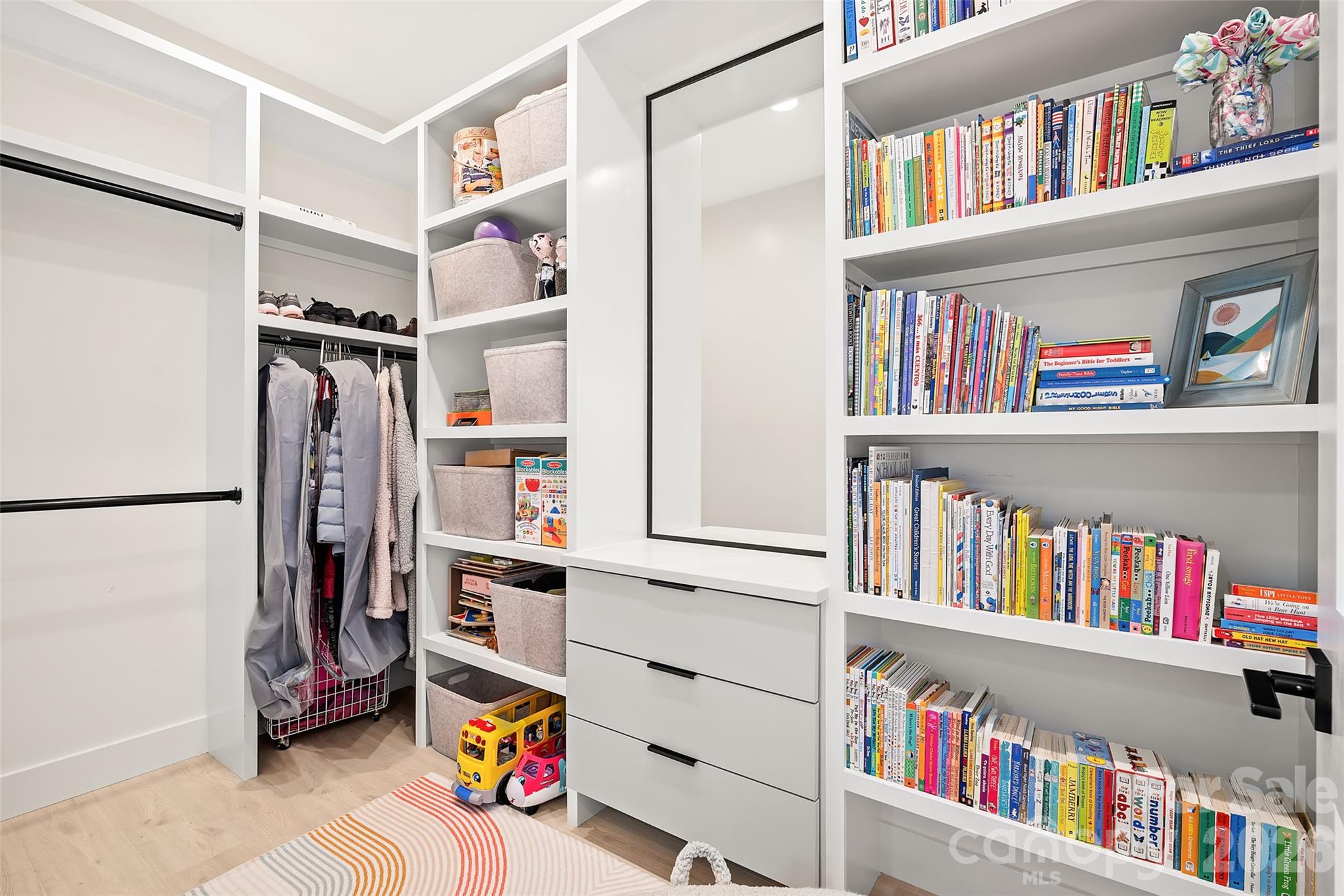 main property photo 23