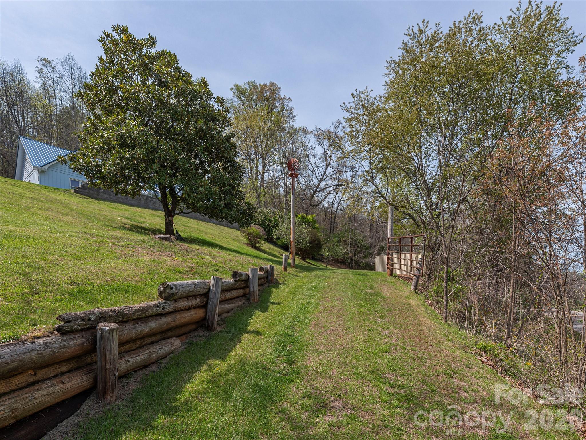main property photo 34