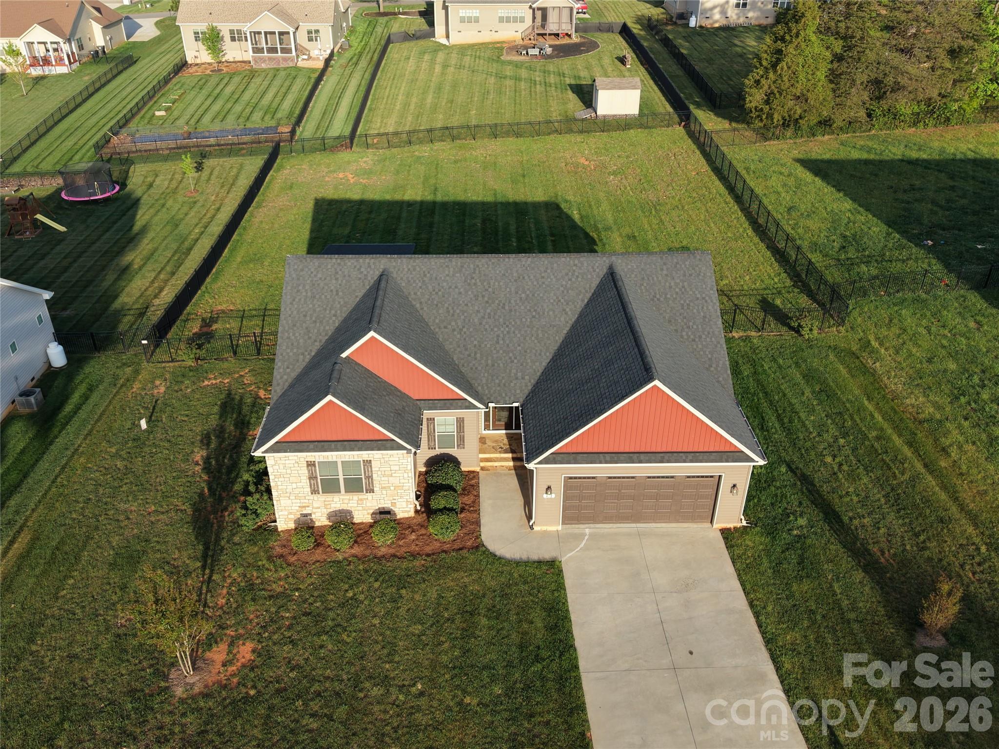 main property photo 39