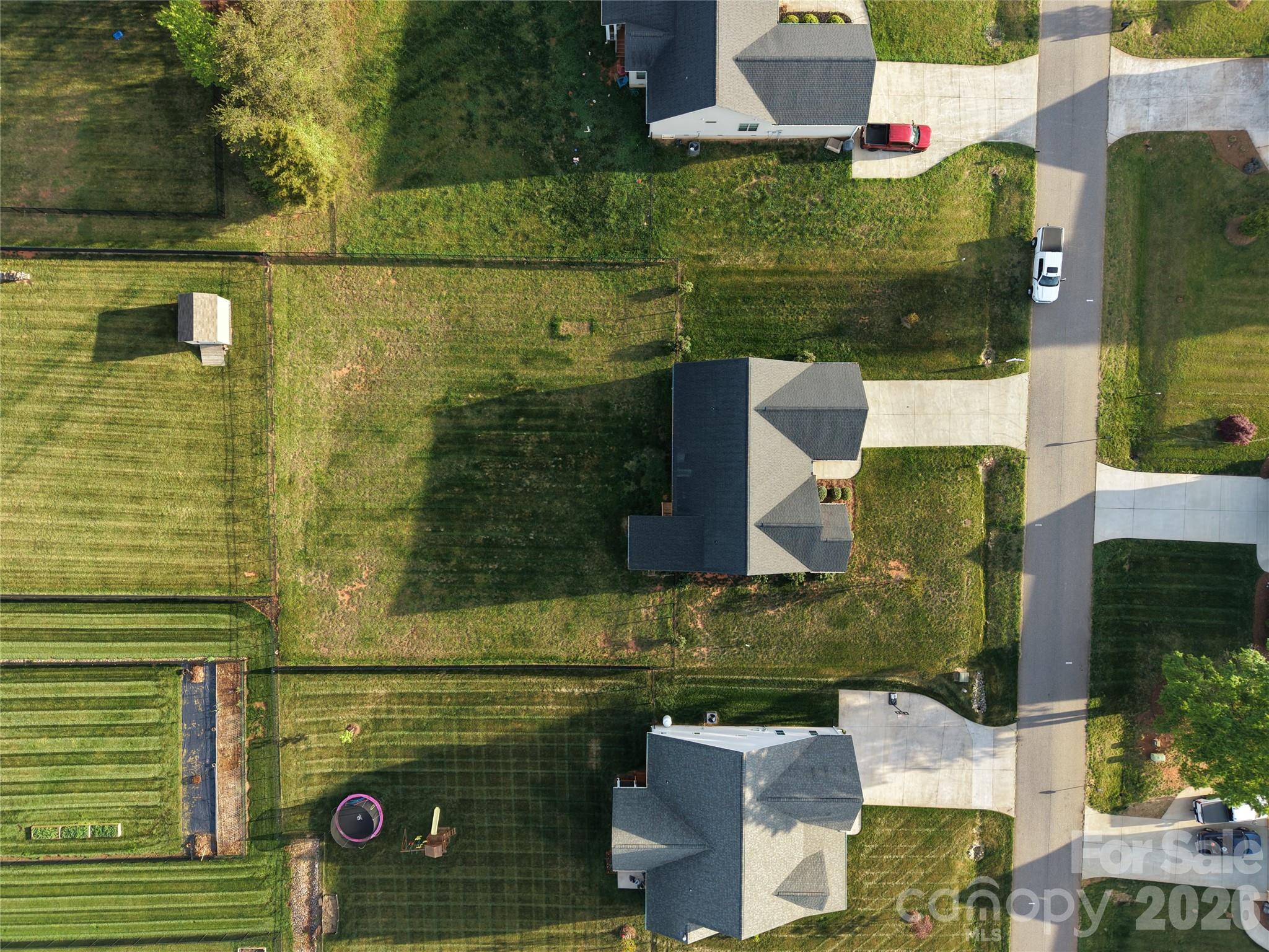 main property photo 42