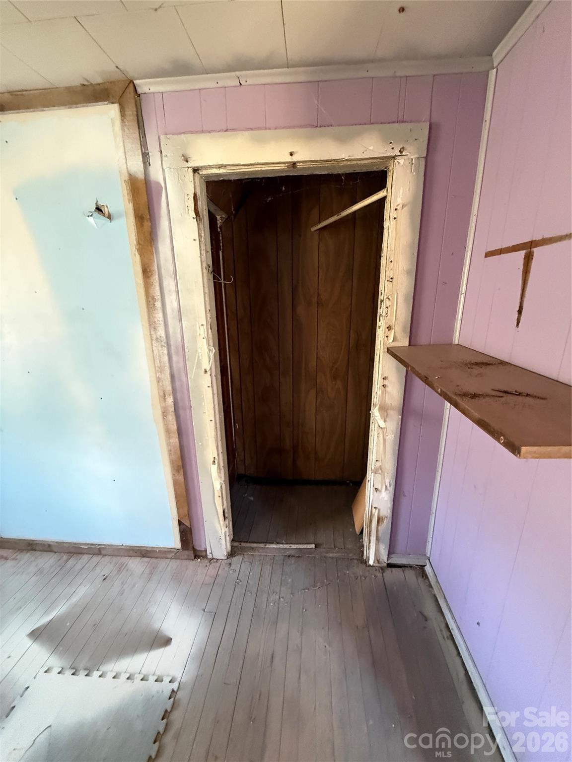 main property photo 13