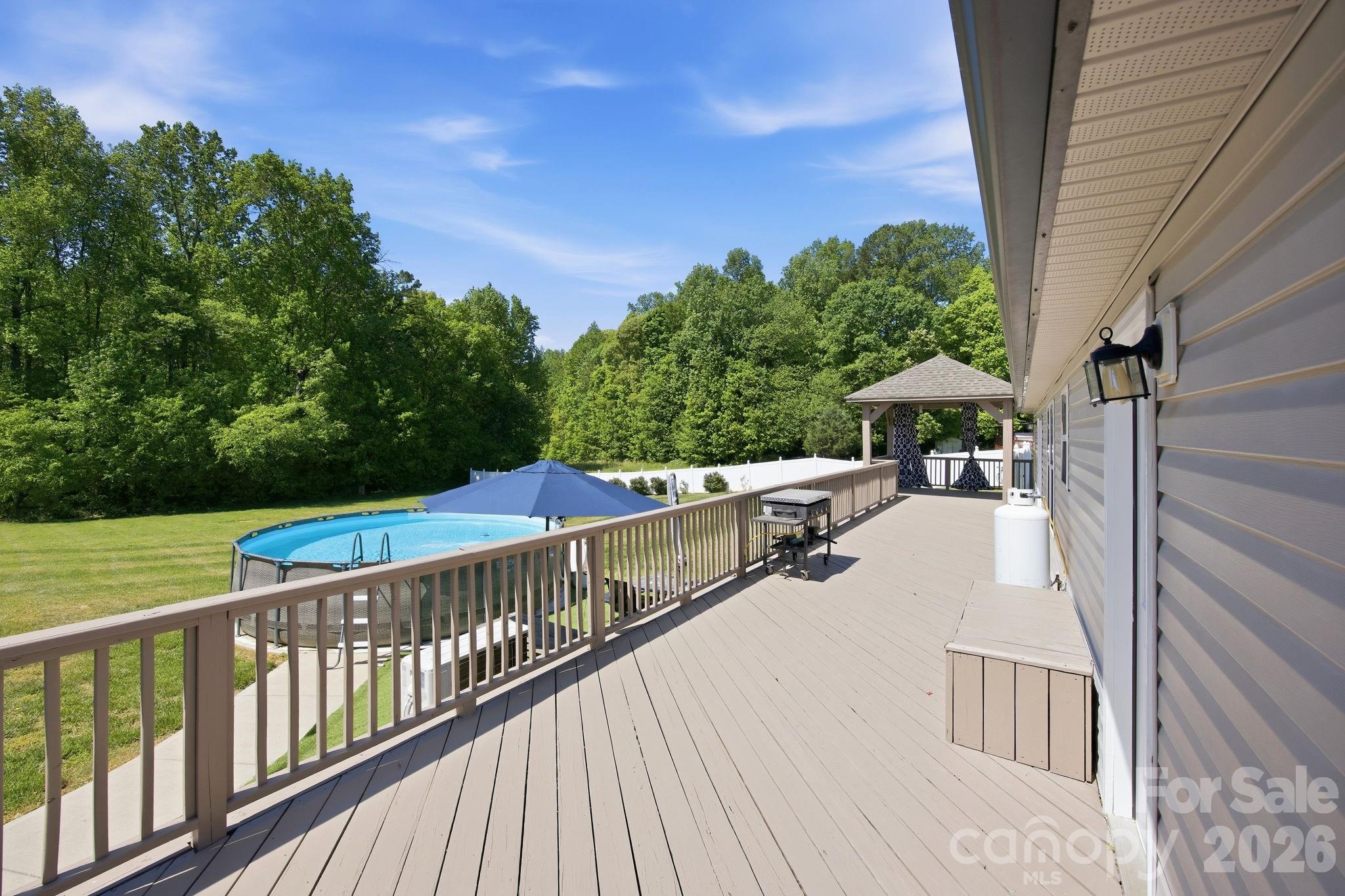 property viewer photo 34