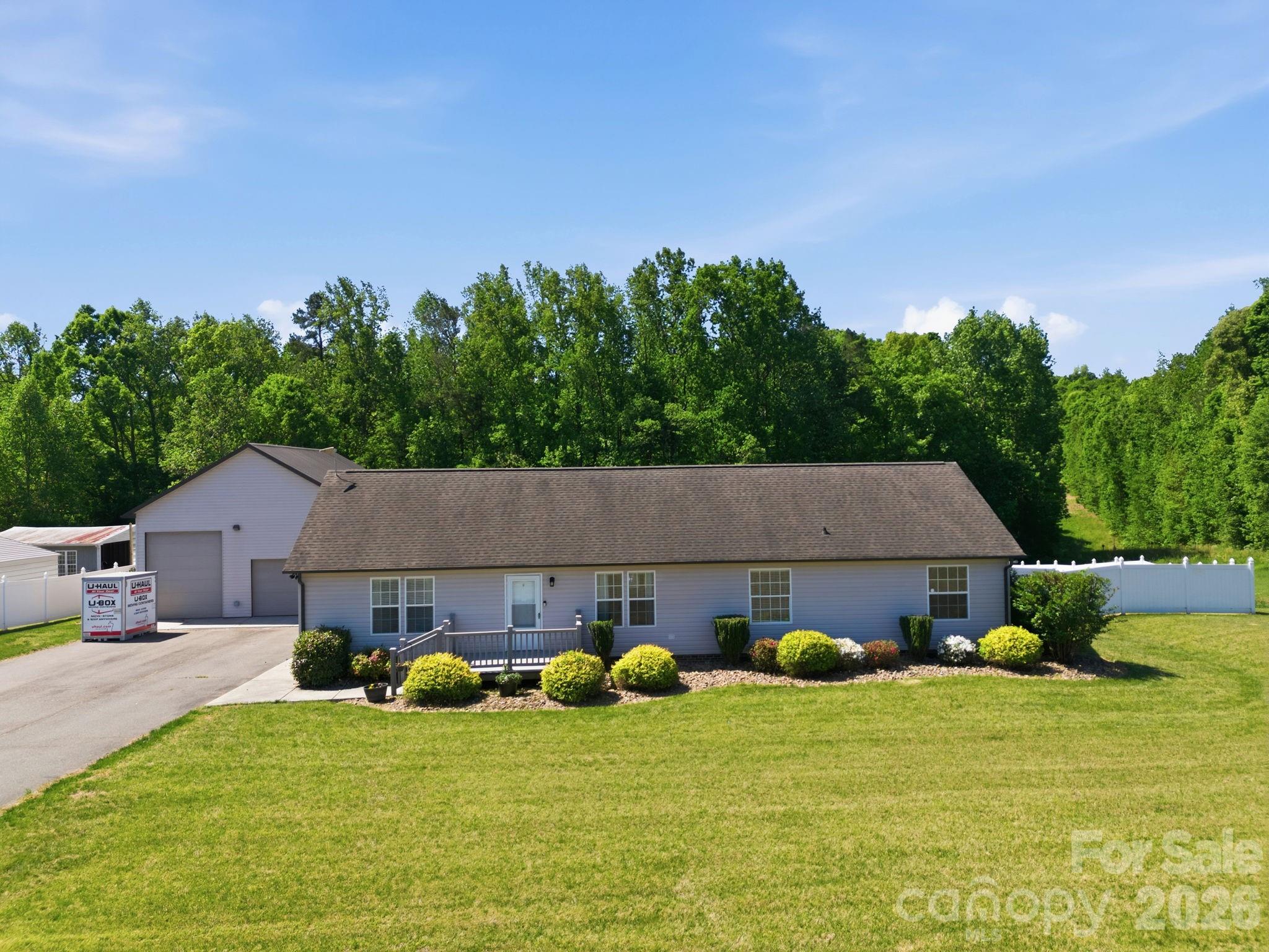 property viewer photo 36