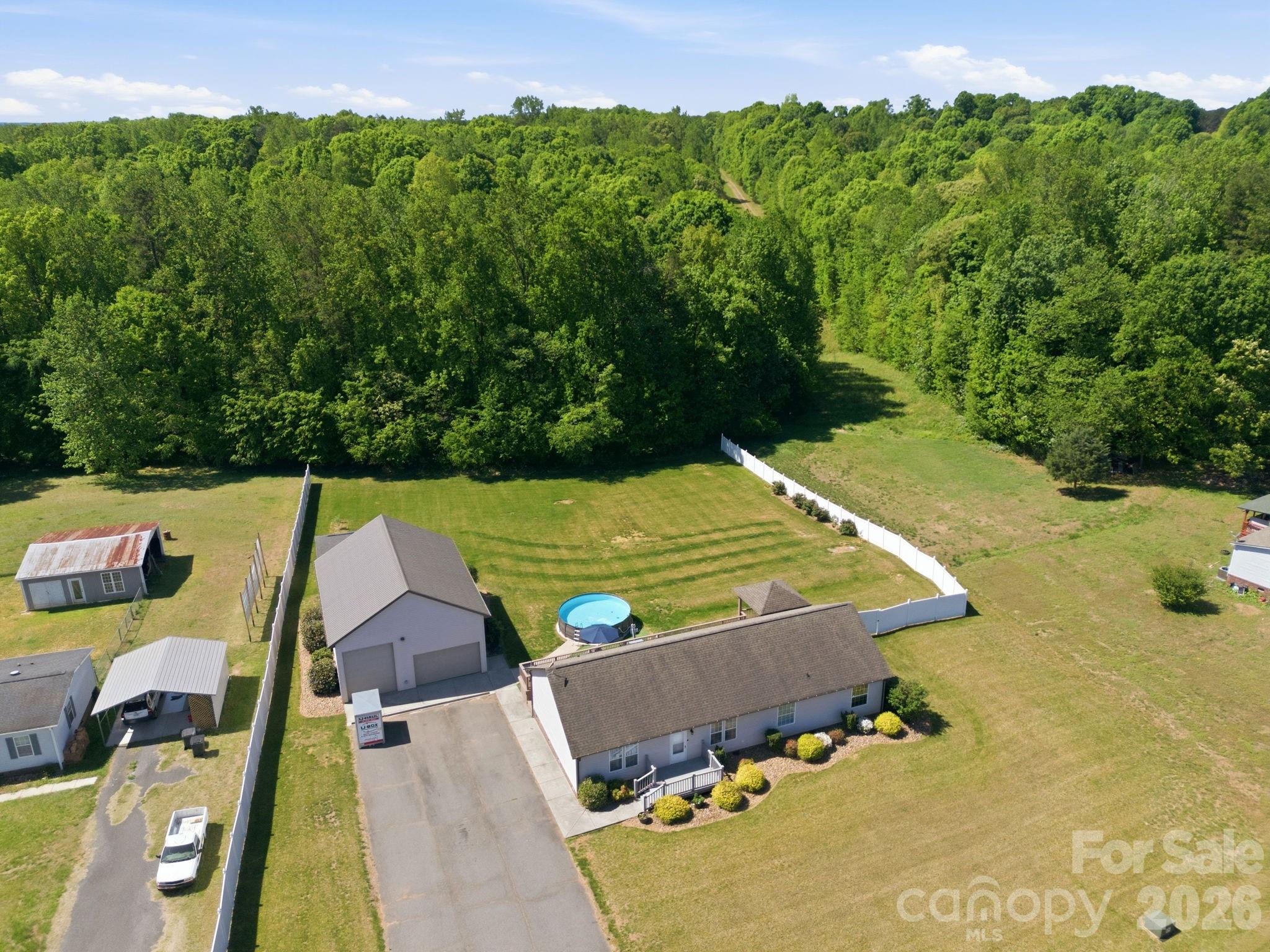property viewer photo 47