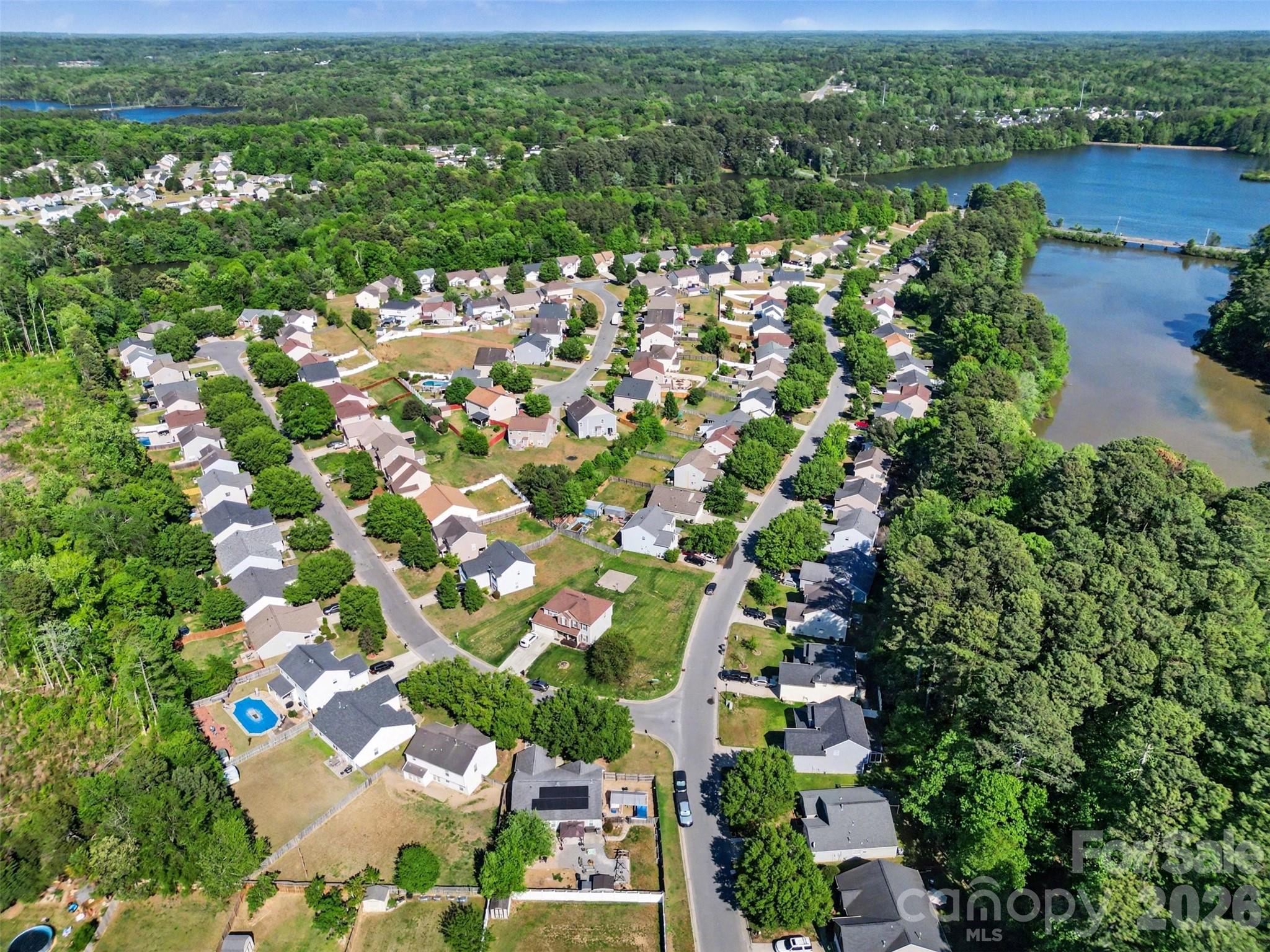 main property photo 32