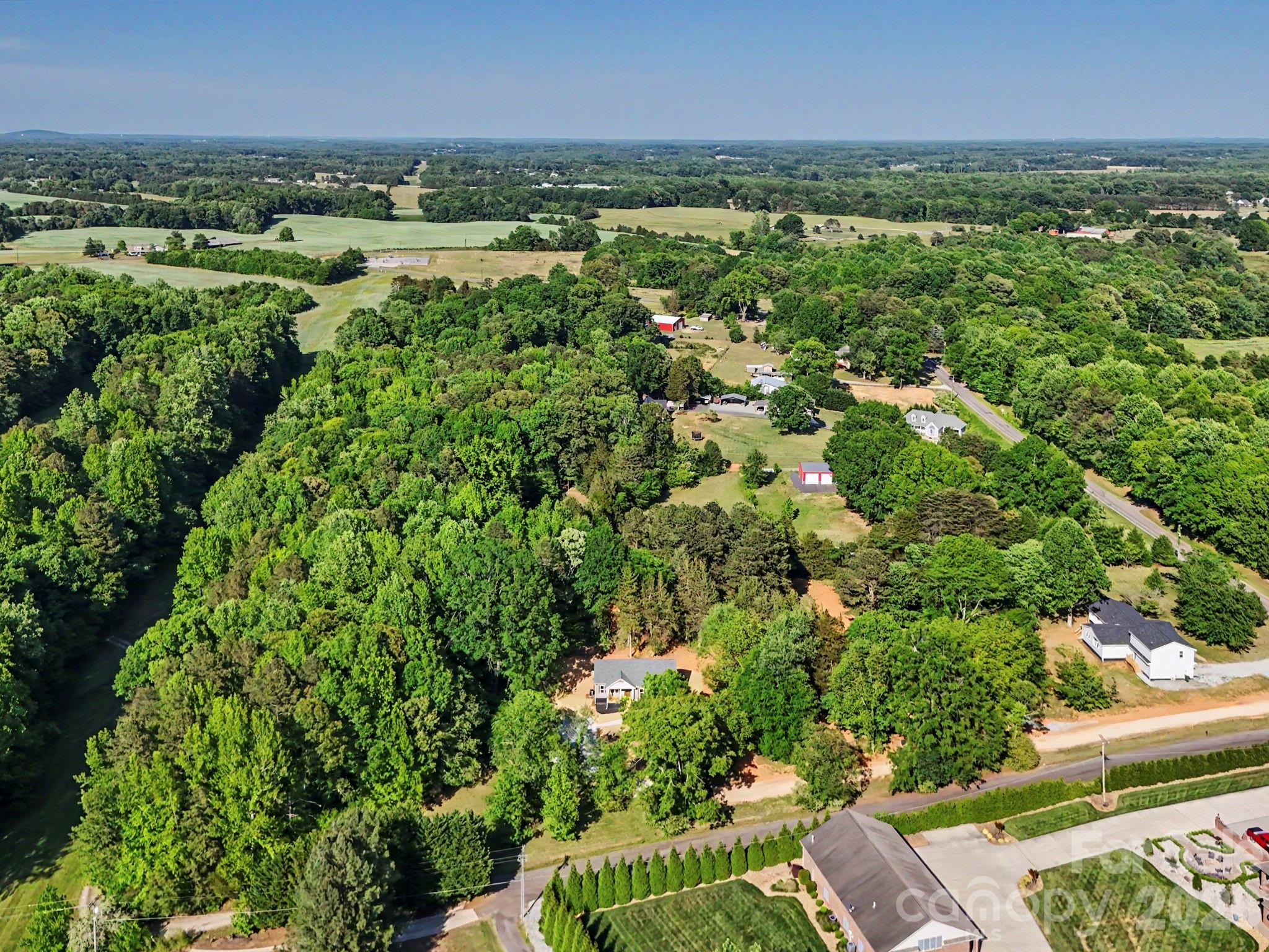 main property photo 31