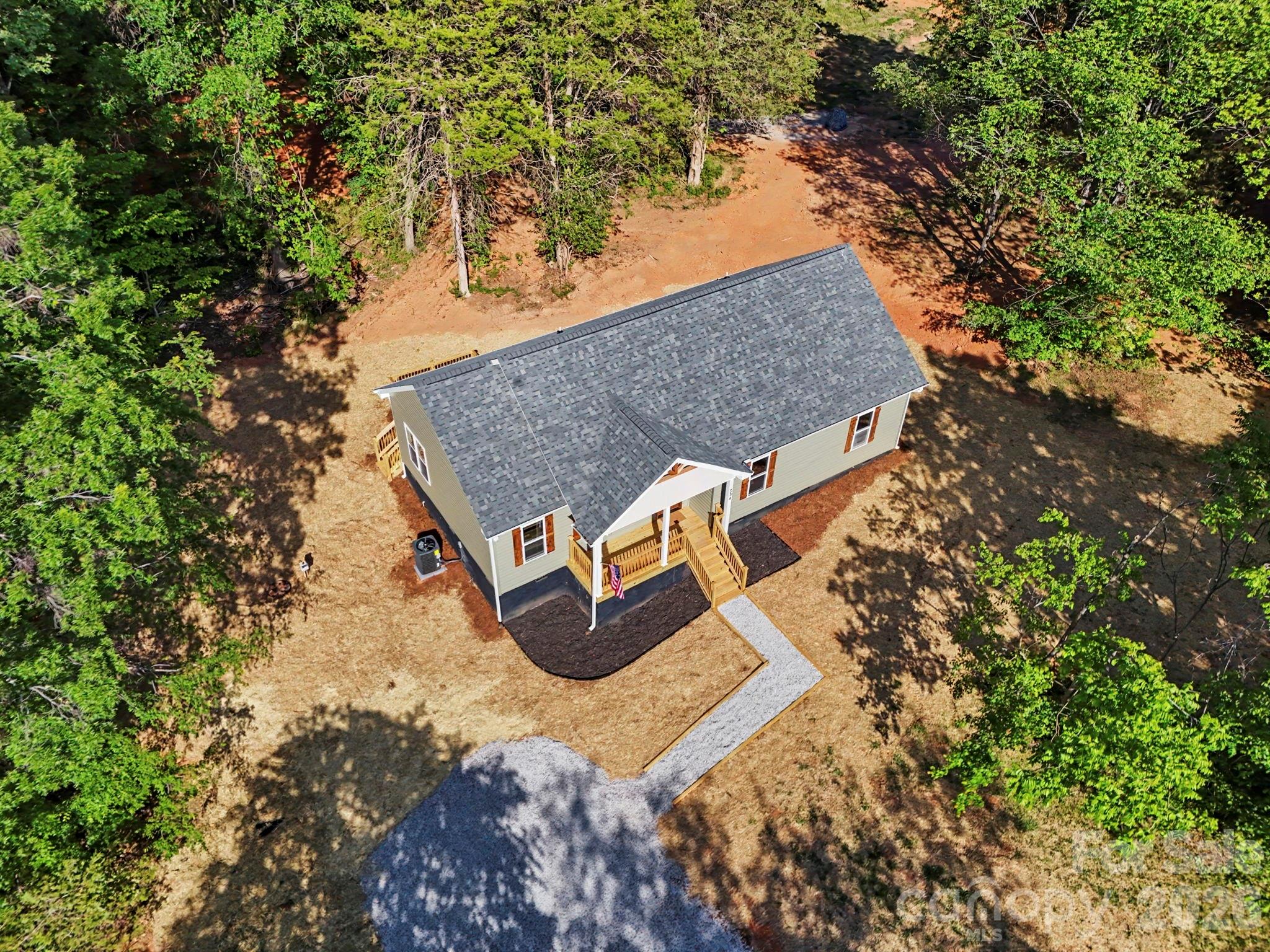 main property photo 35