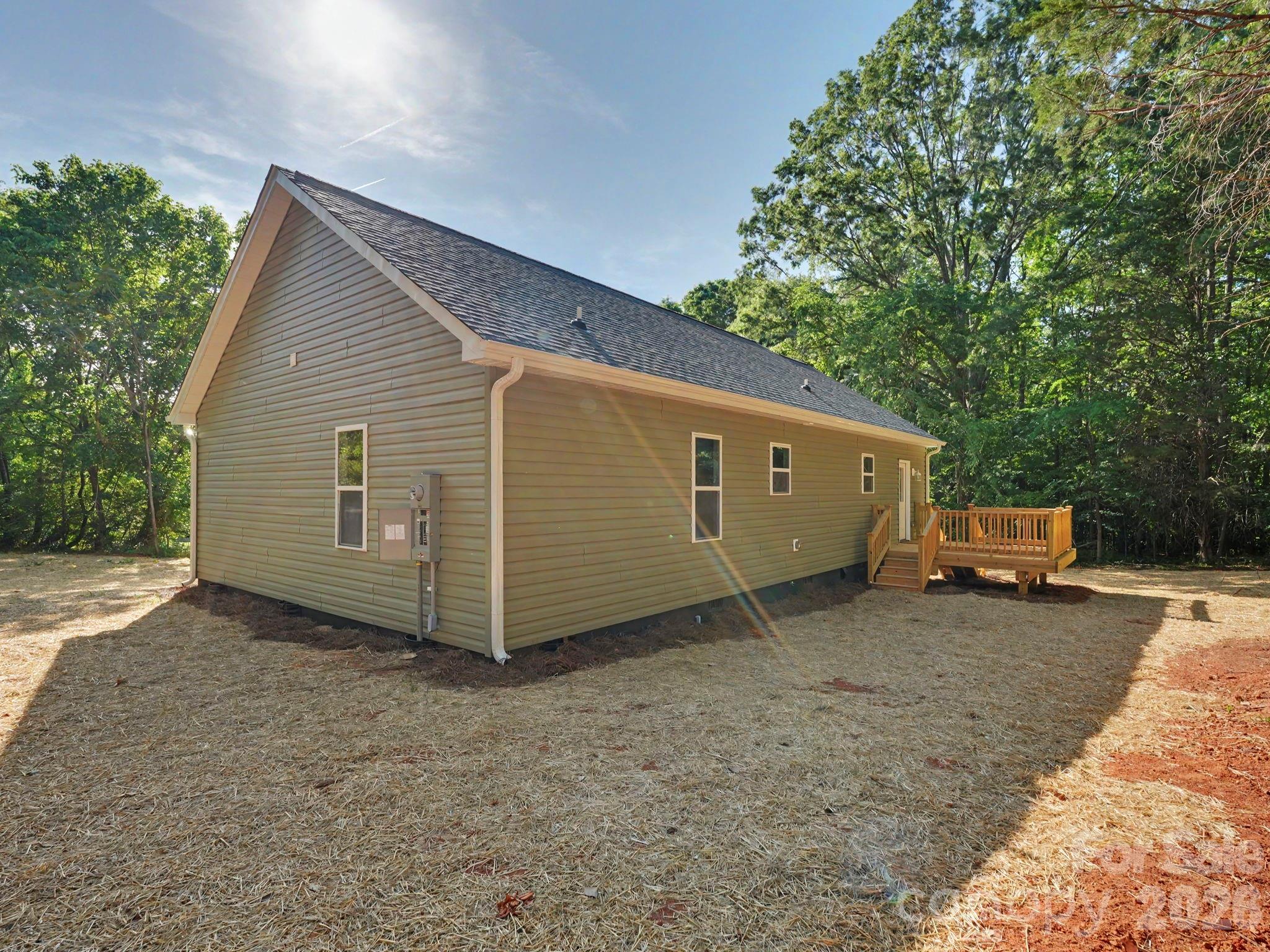 main property photo 45