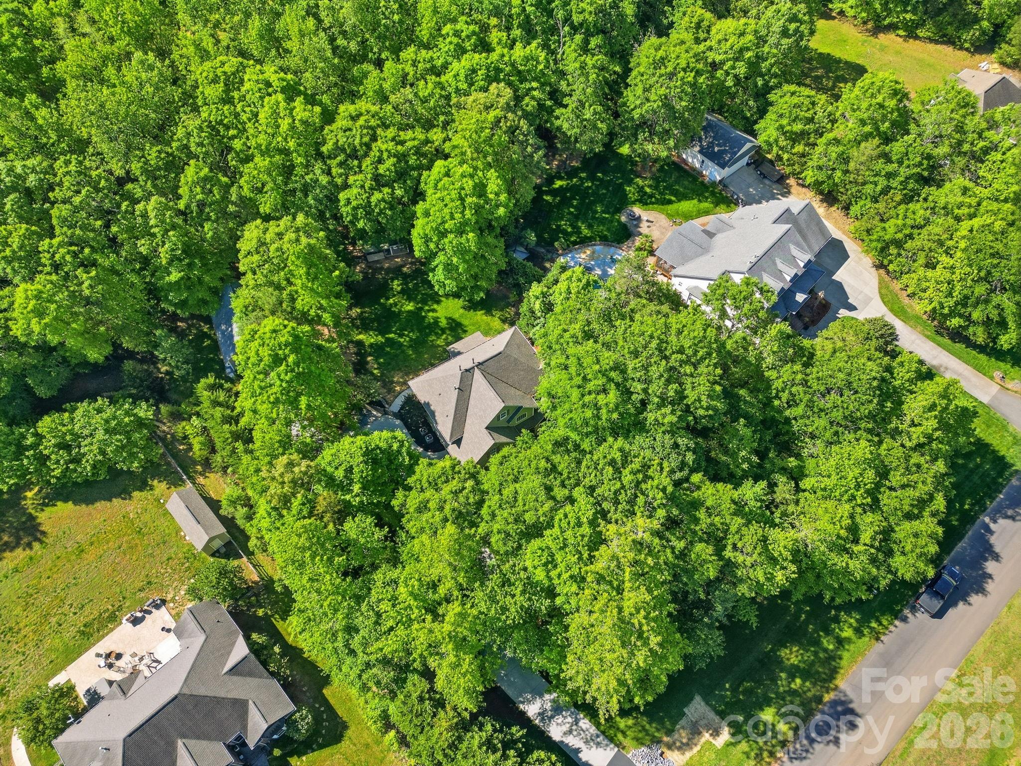 main property photo 40