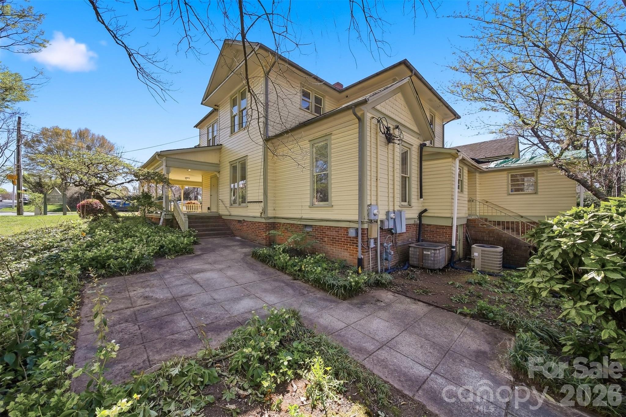 main property photo 36