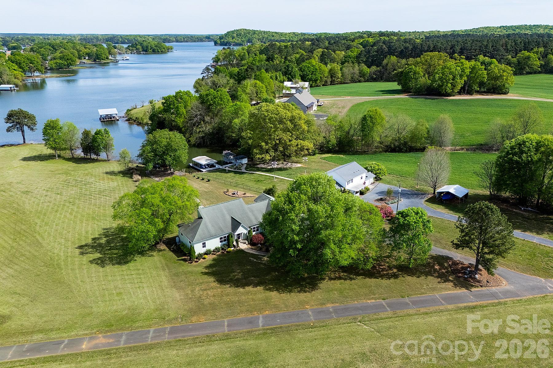 main property photo 16