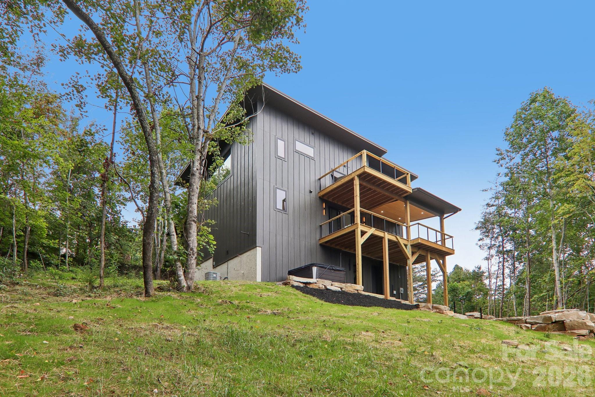 main property photo 40