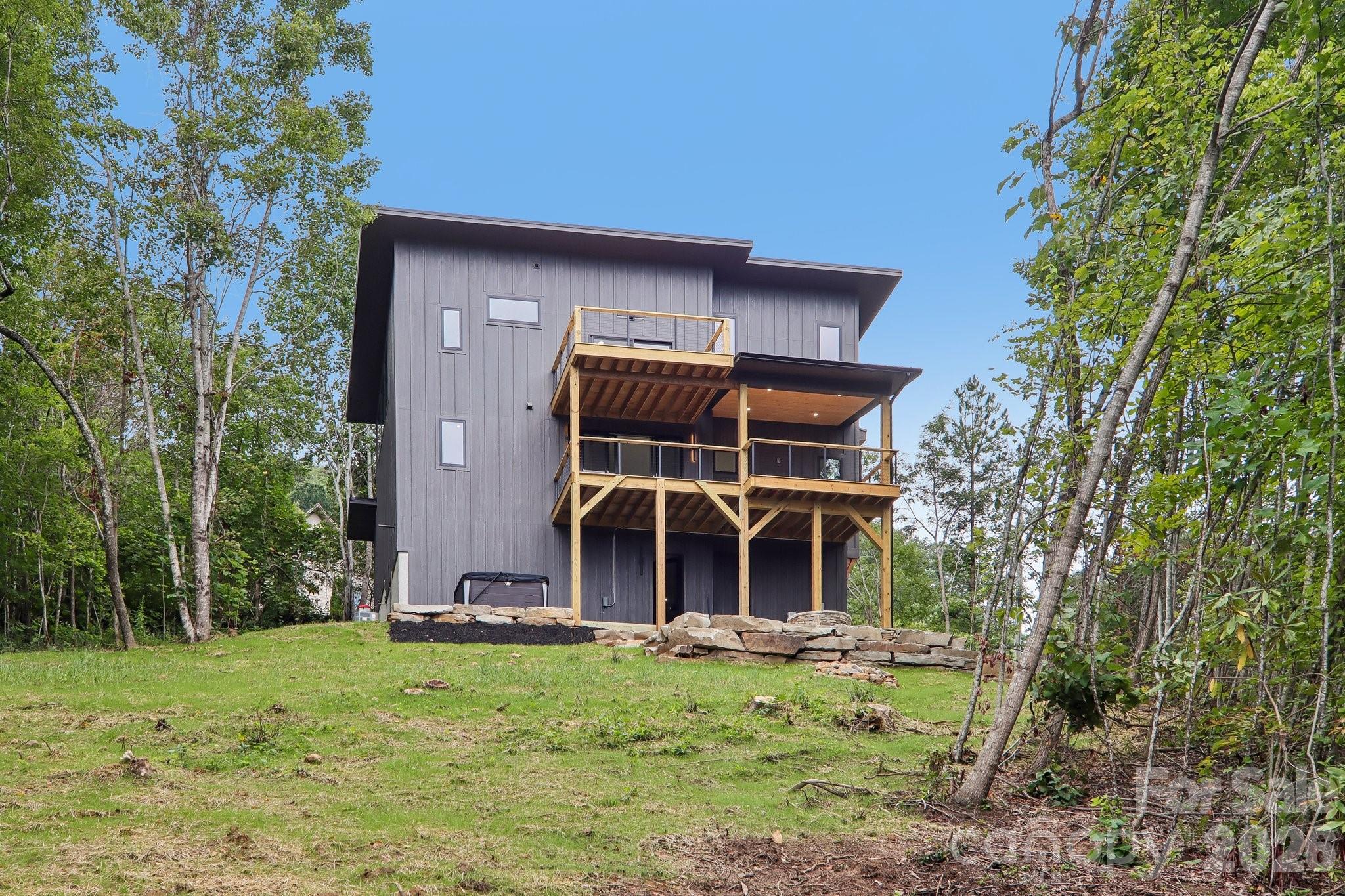 main property photo 41