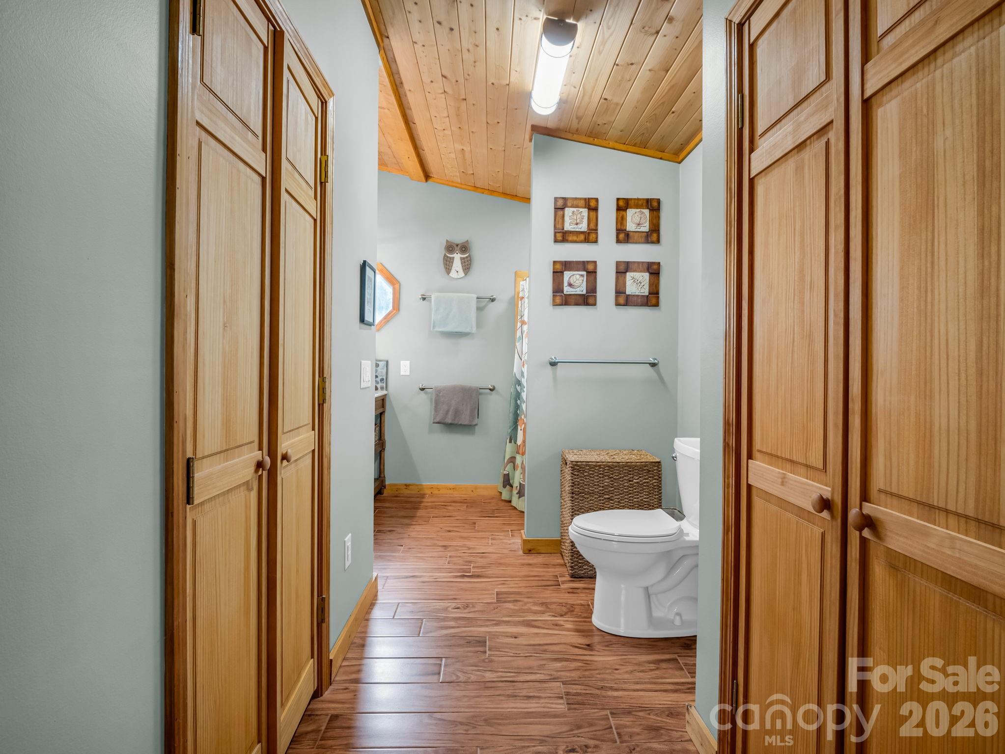 main property photo 11