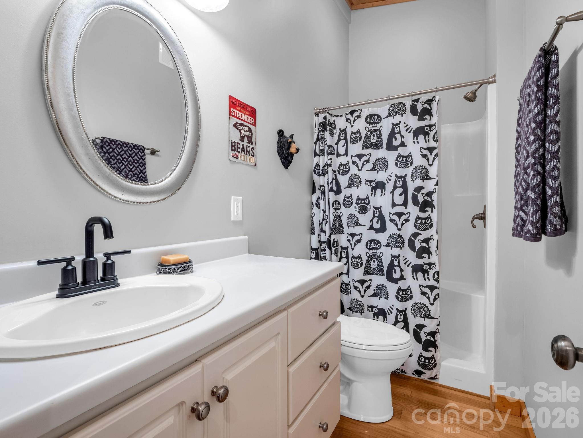 main property photo 13