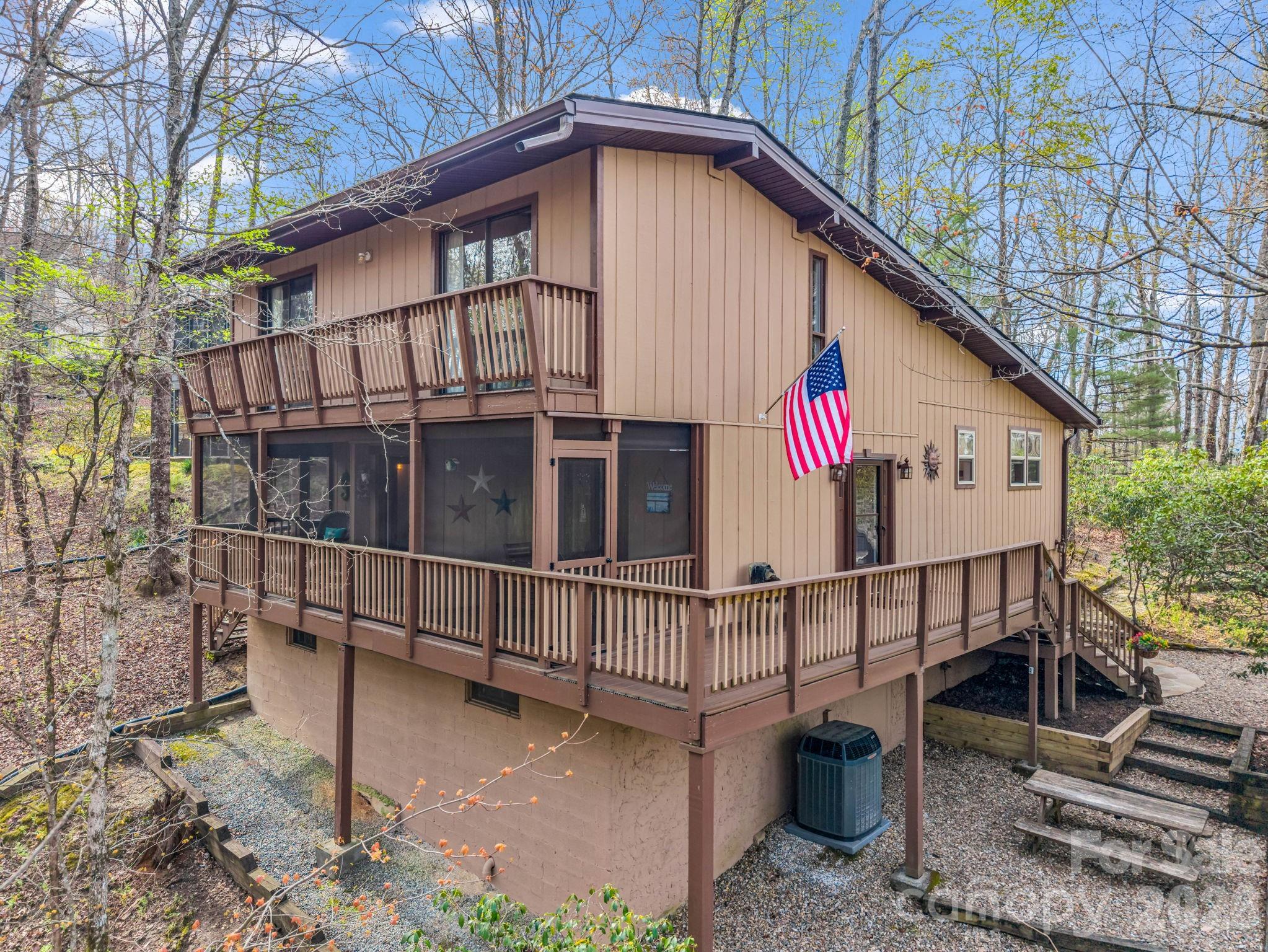 main property photo 28
