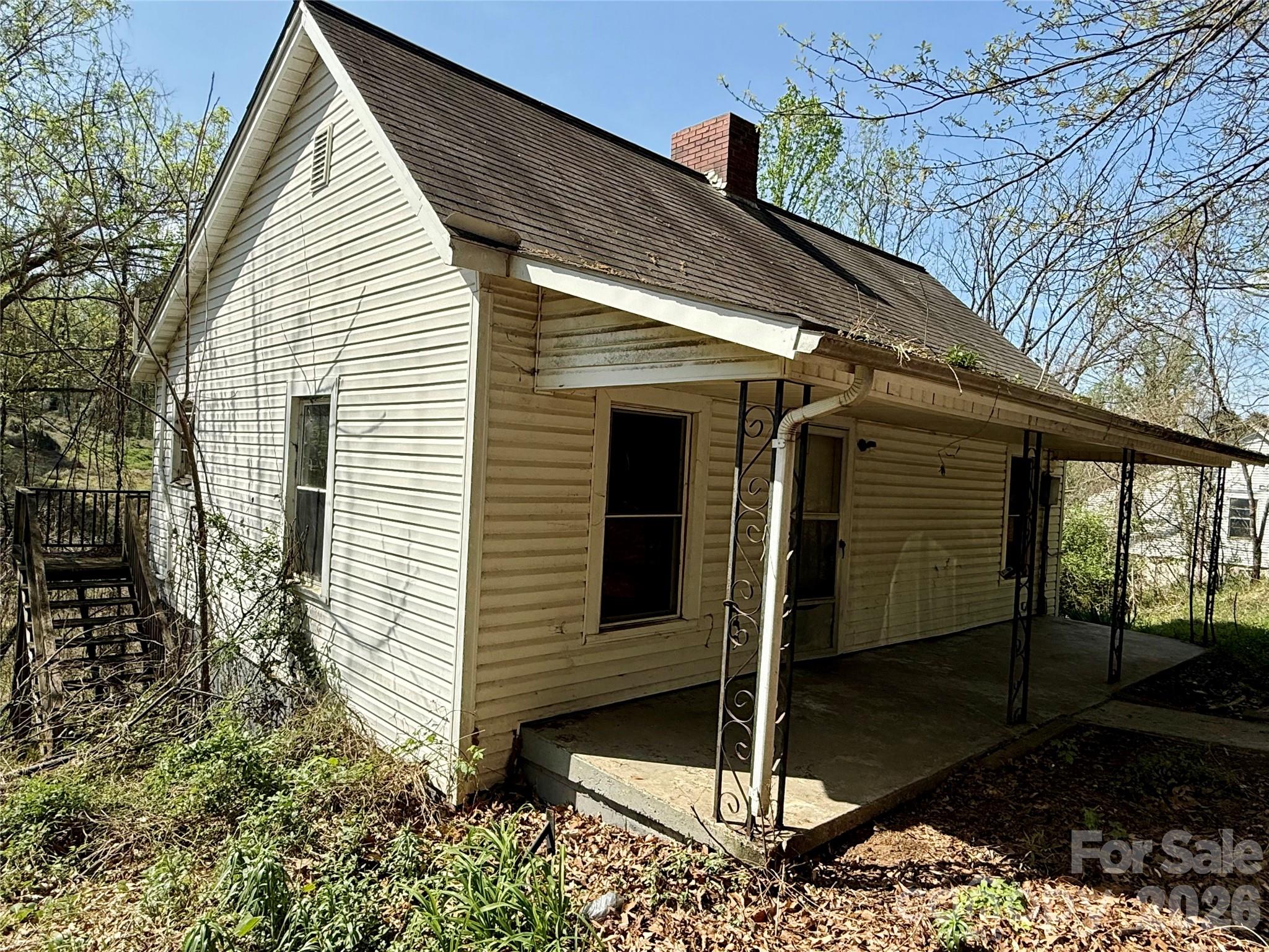 main property photo 18