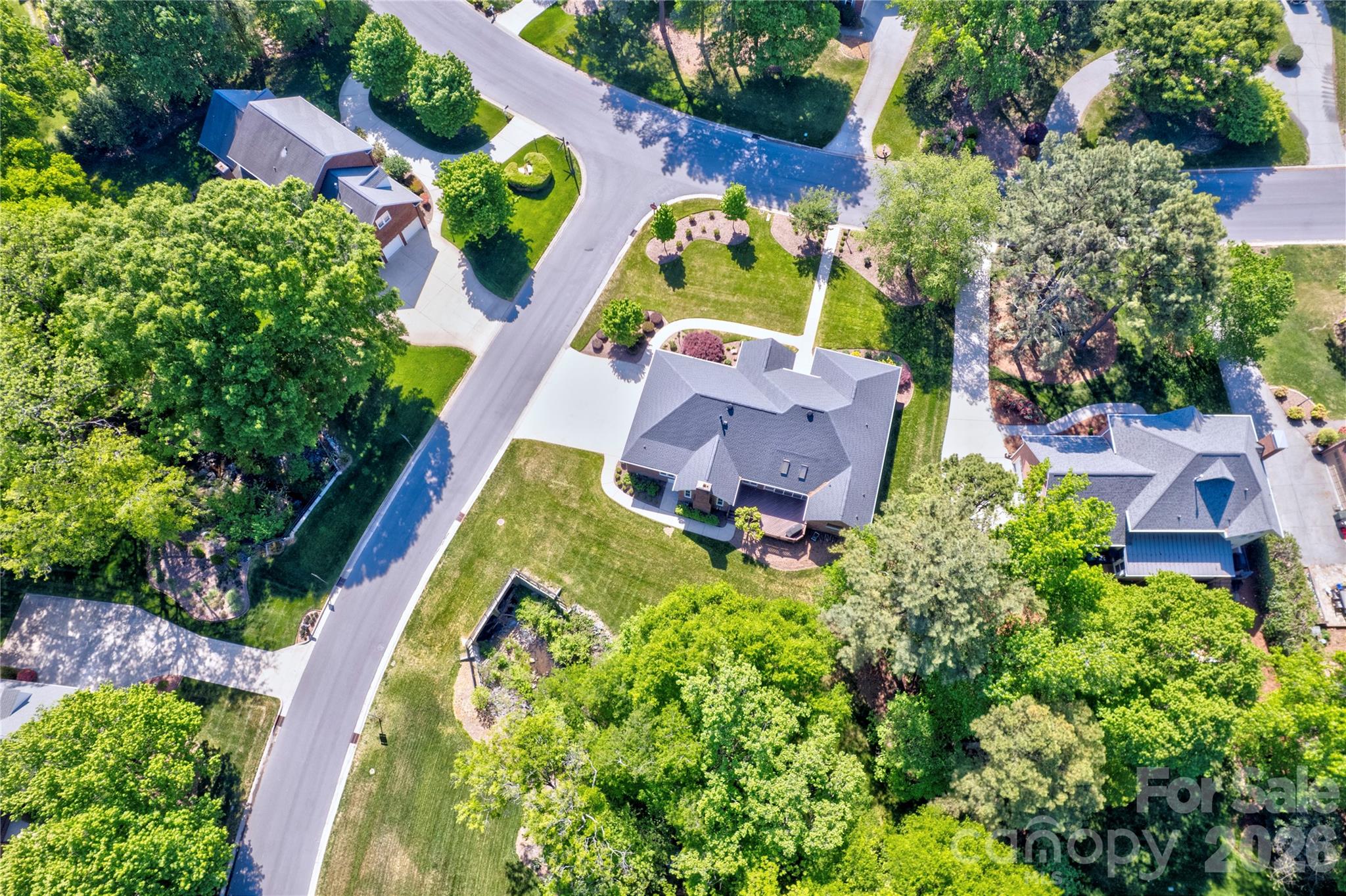 main property photo 34