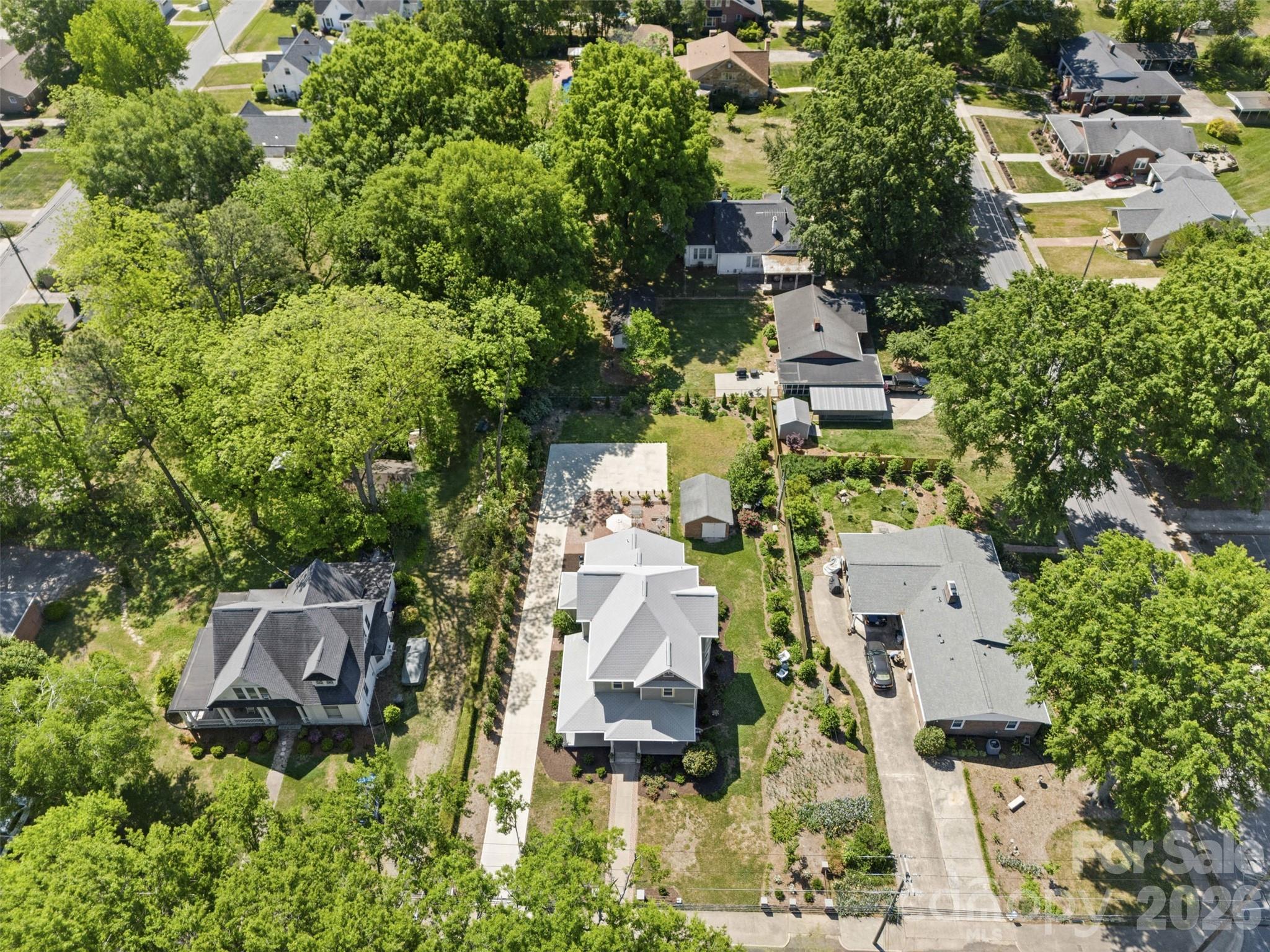 main property photo 41