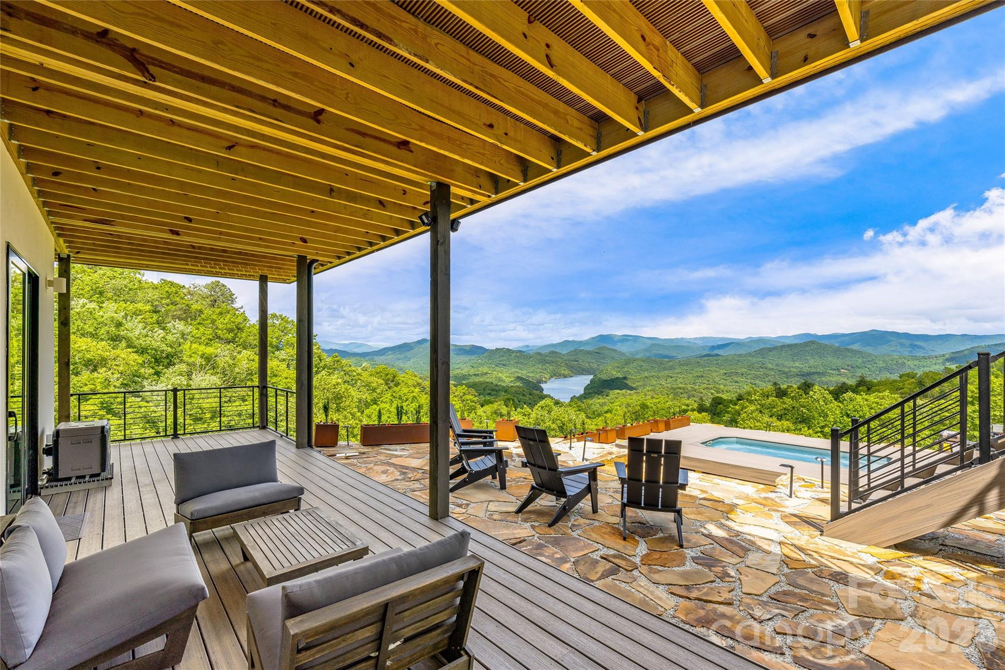 main property photo 44