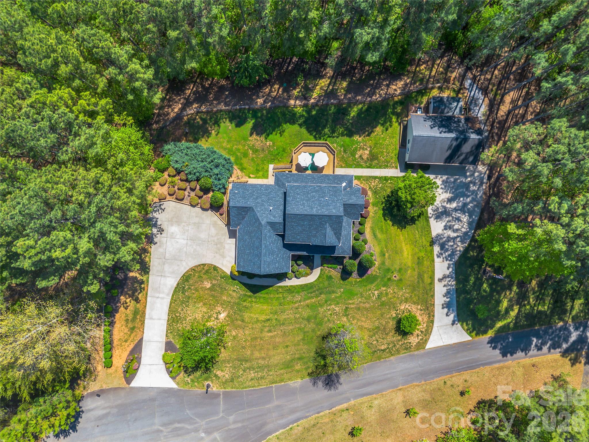 main property photo 36