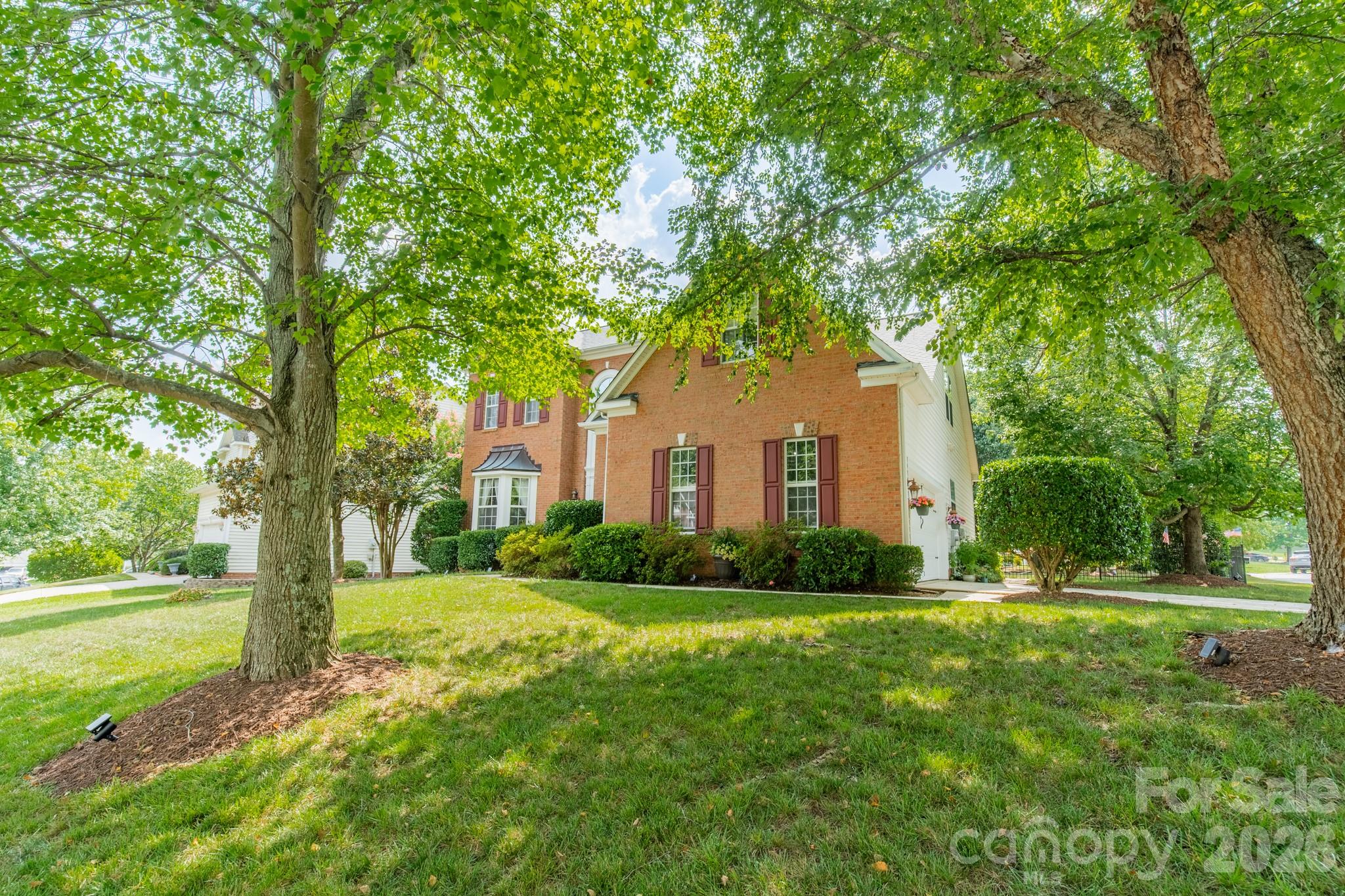 main property photo 27
