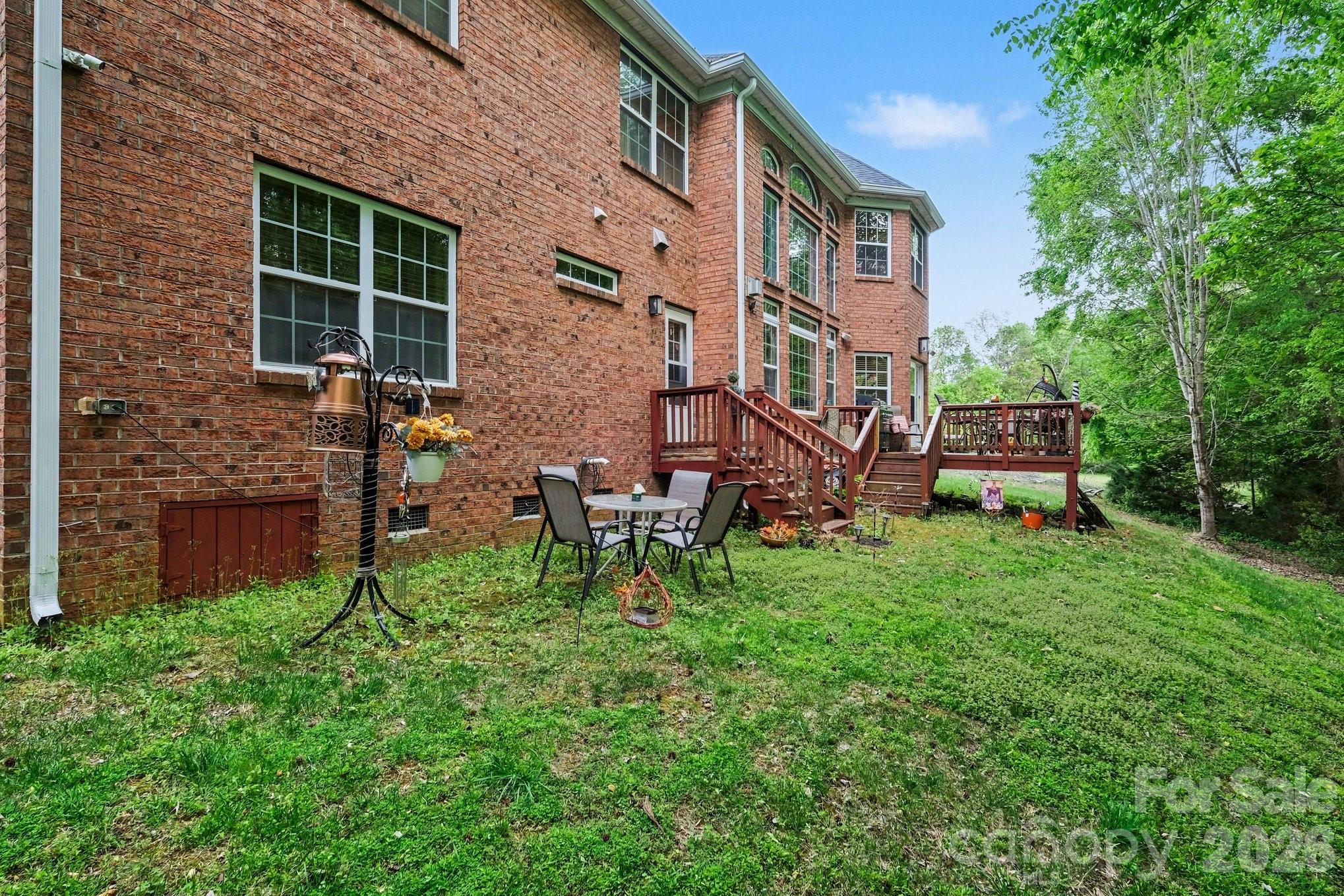 main property photo 39