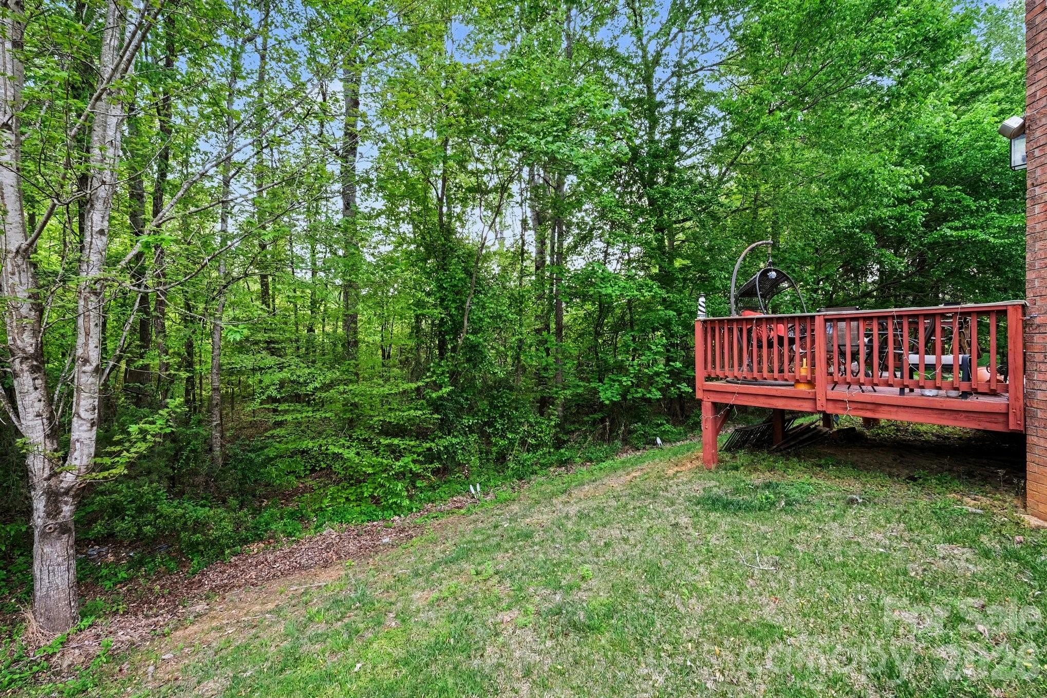 main property photo 40