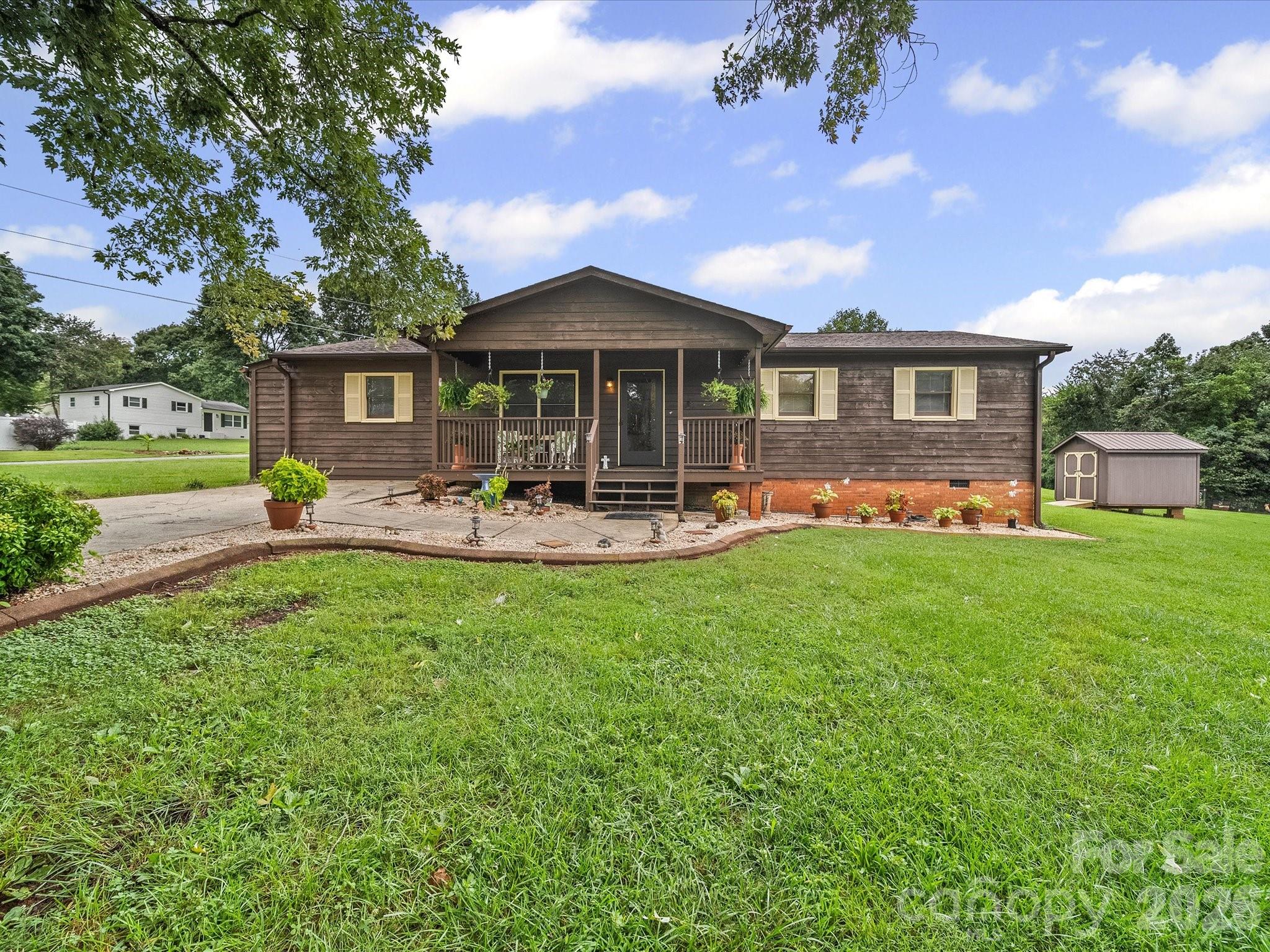 main property photo 36