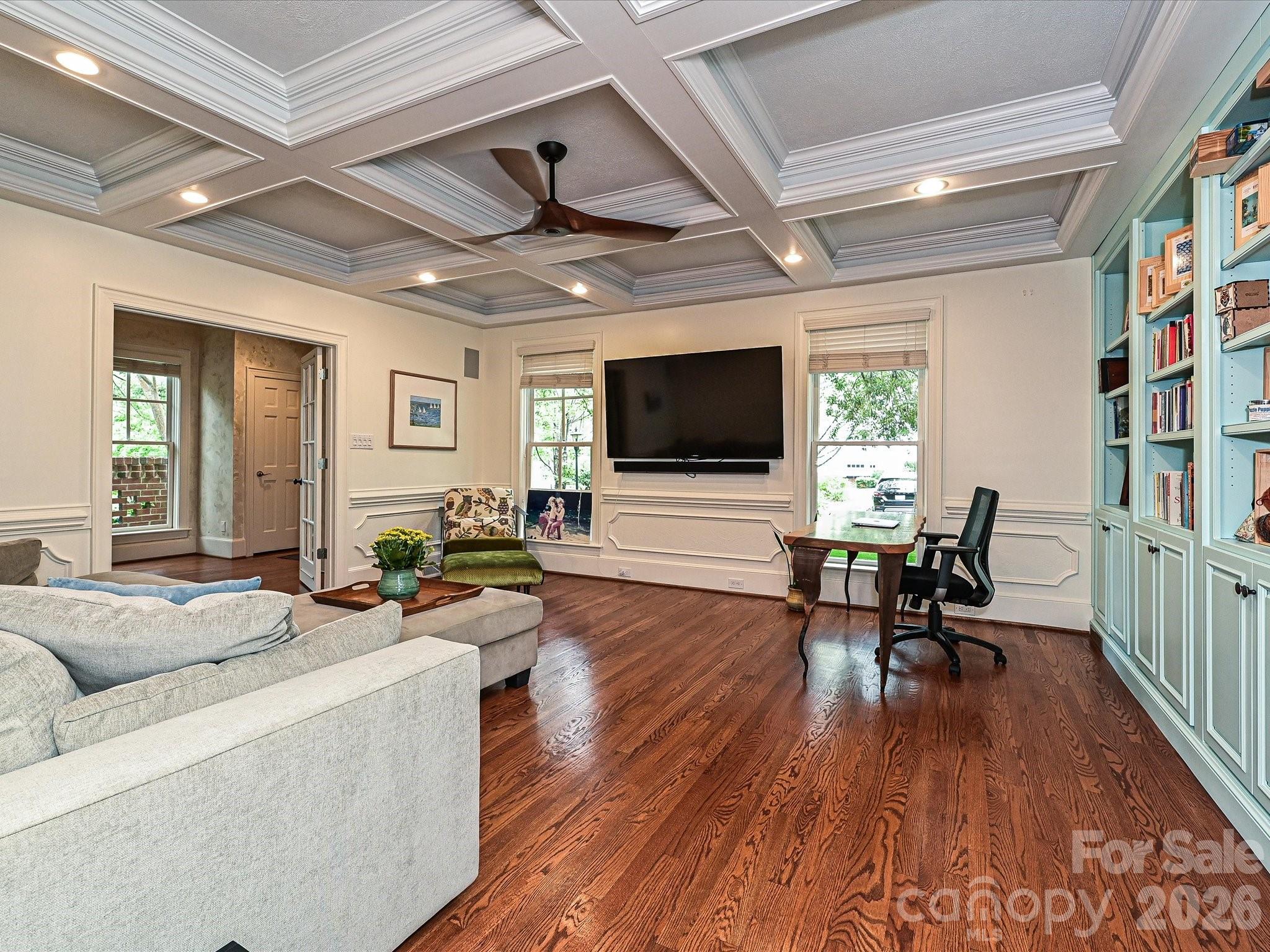 main property photo 14