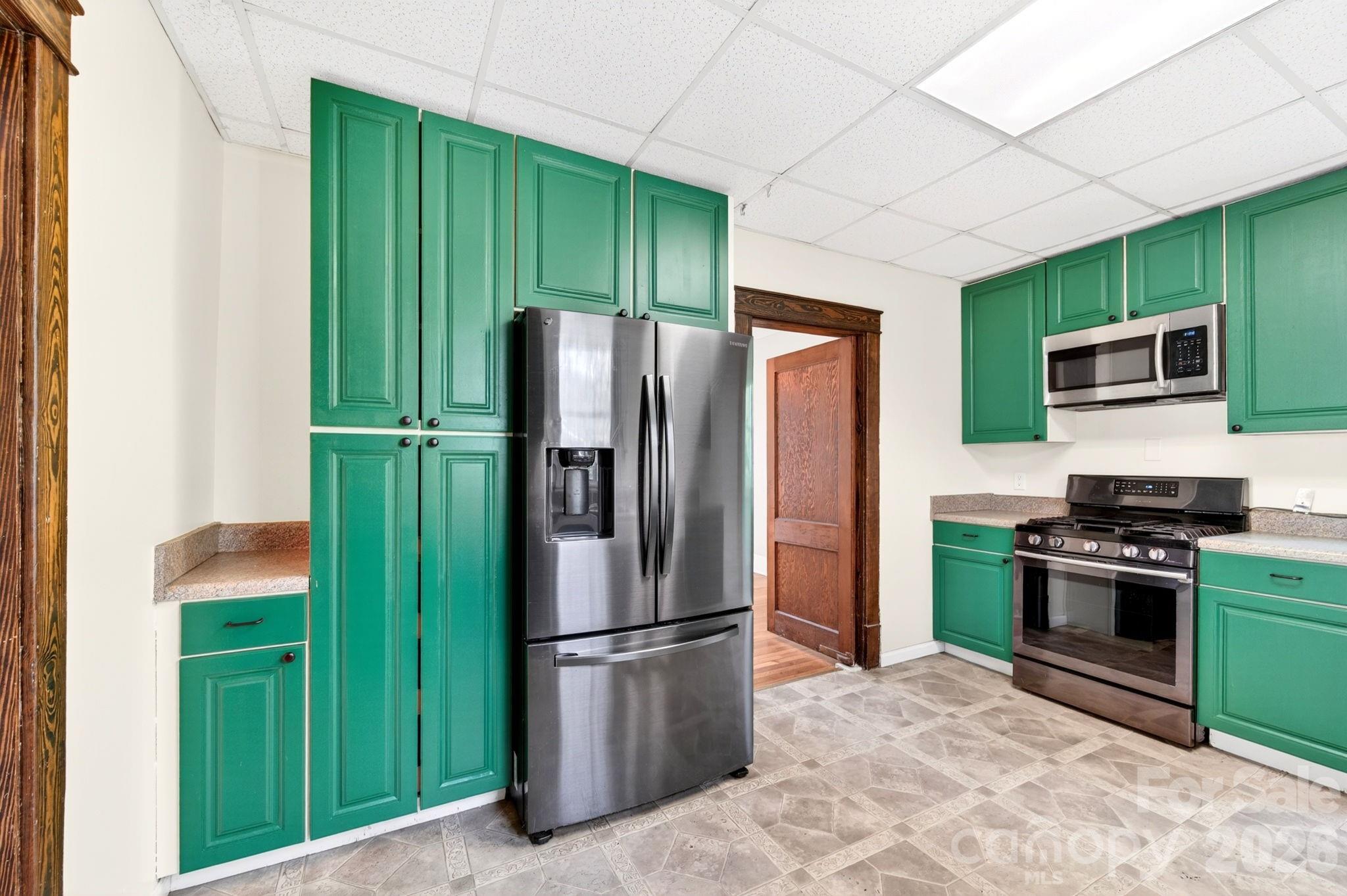 main property photo 14