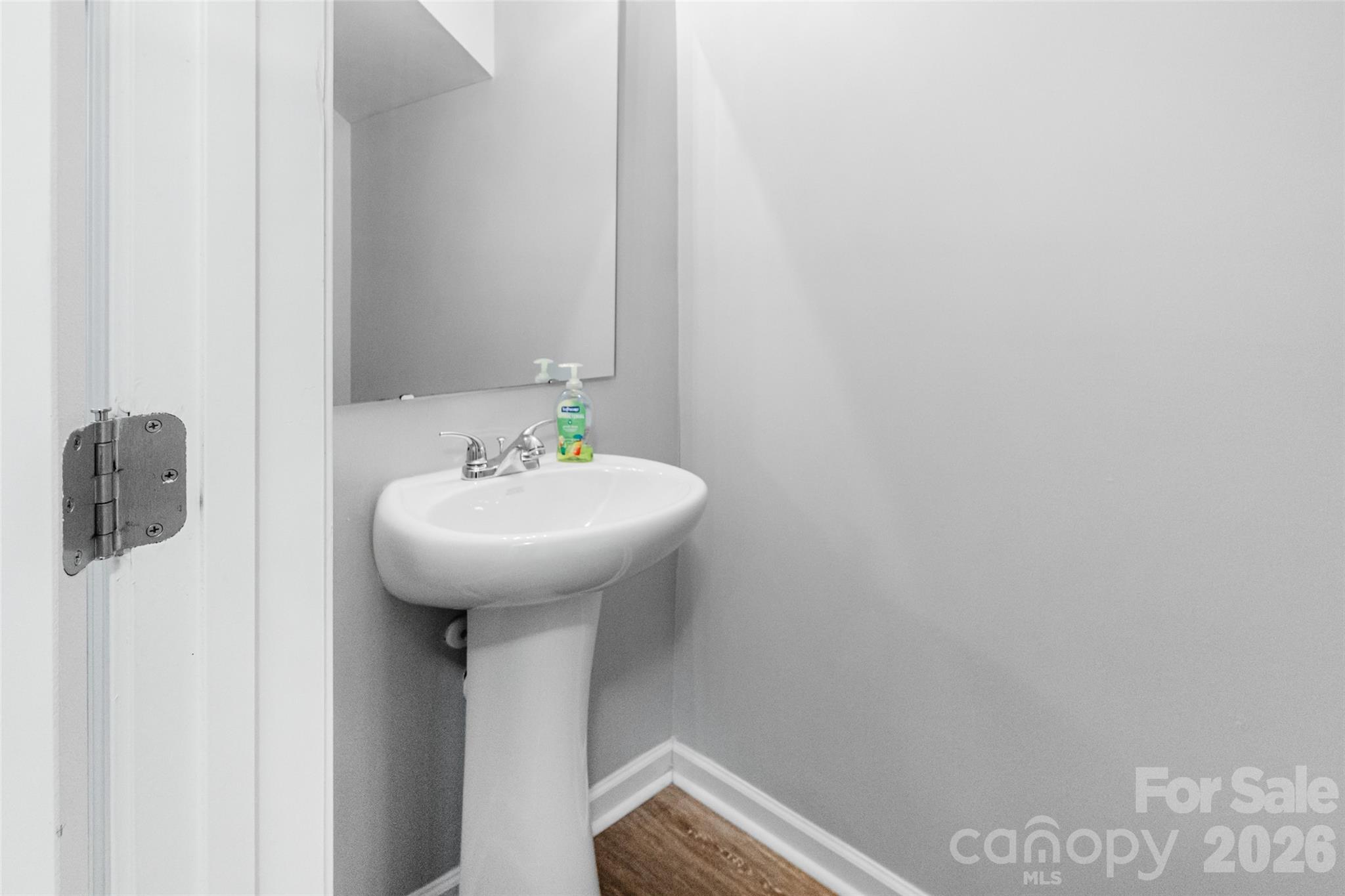 main property photo 11