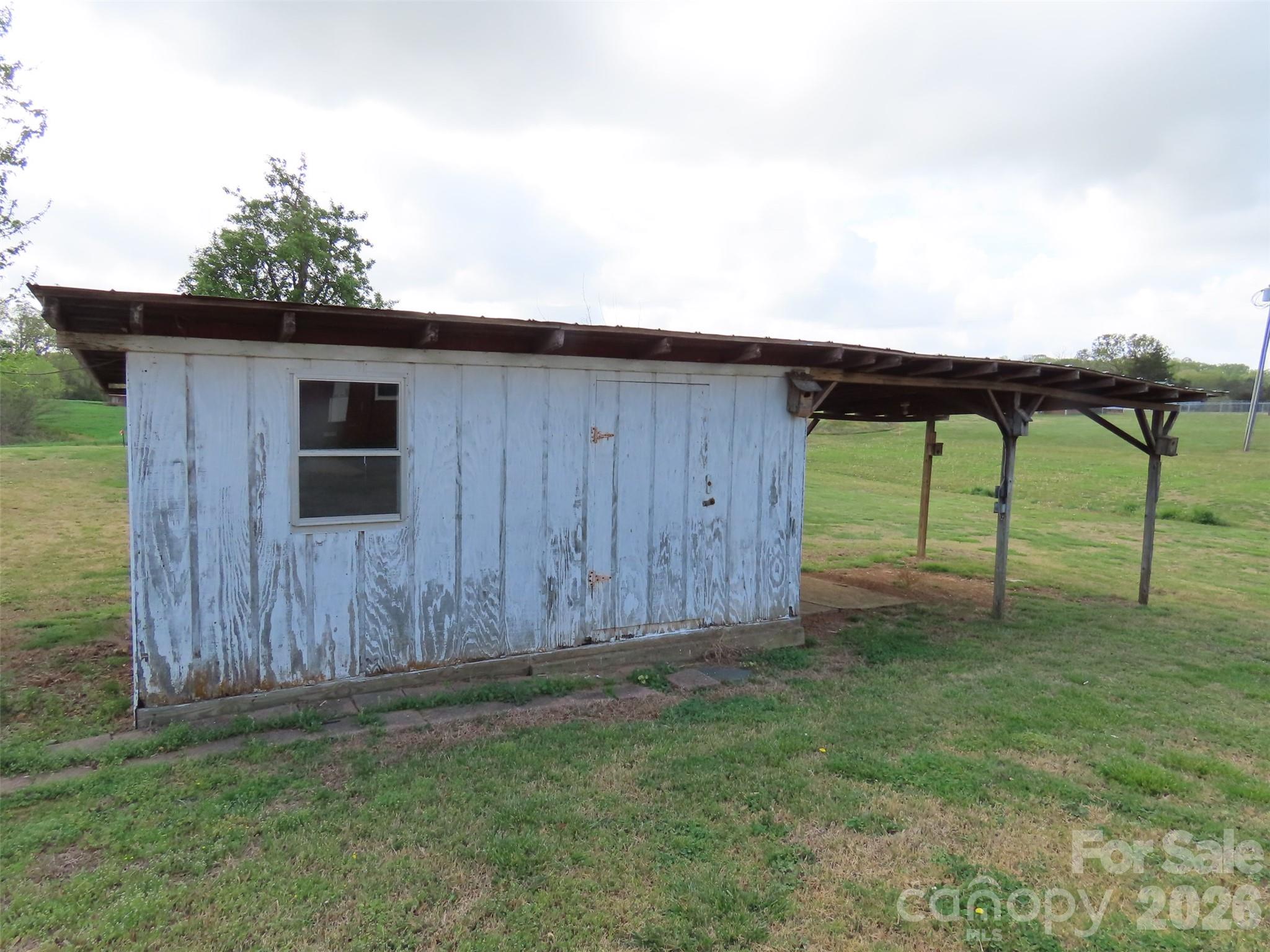 main property photo 27