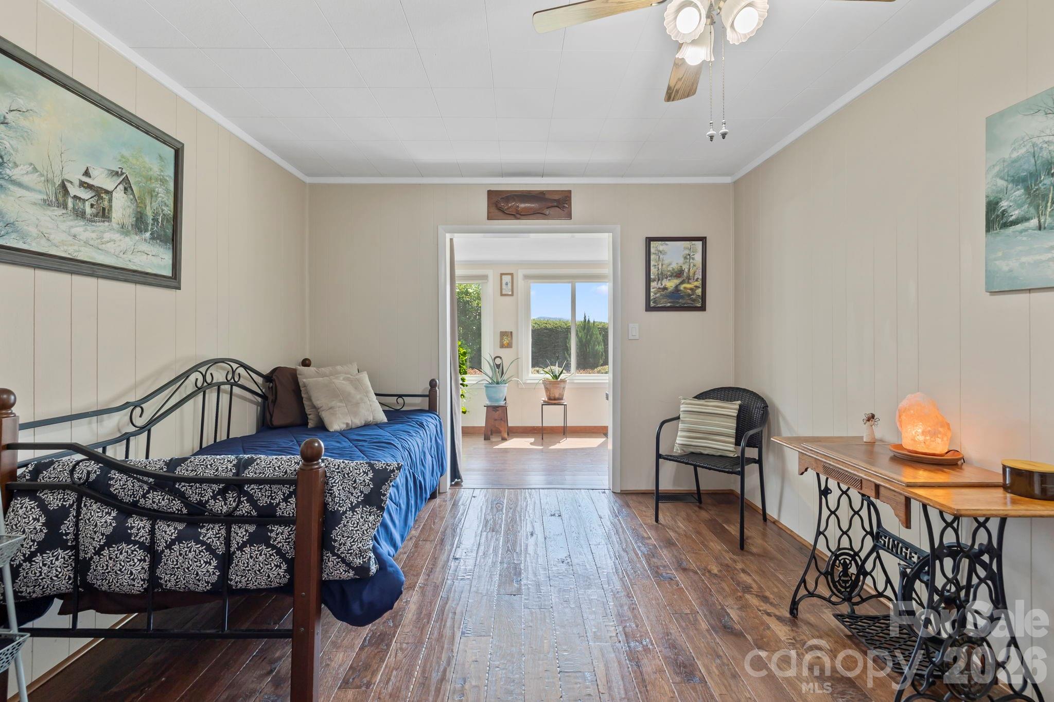 main property photo 16