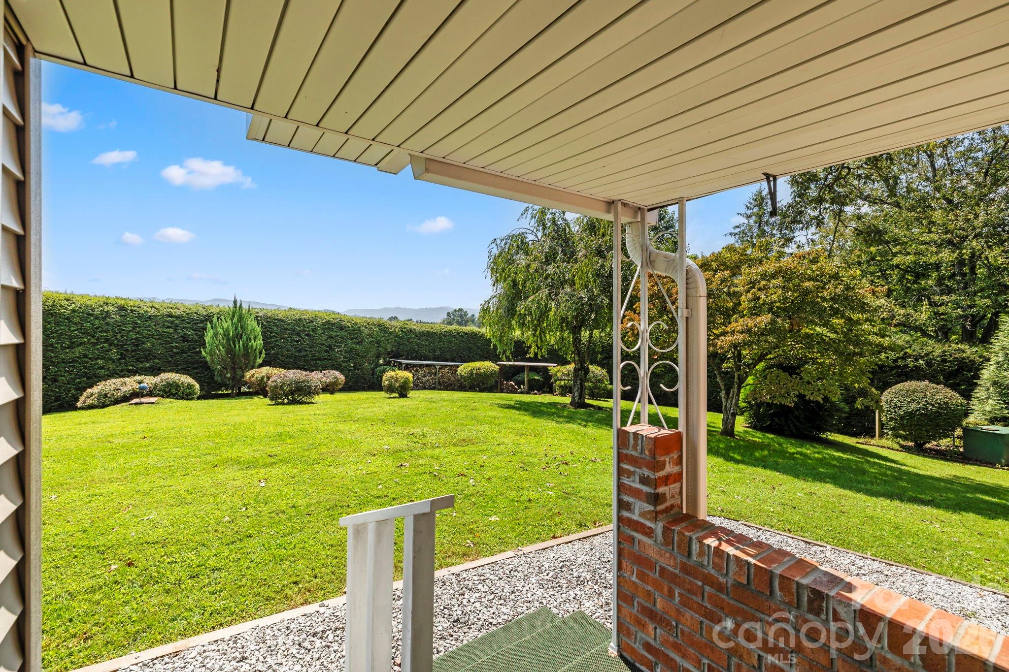 main property photo 25