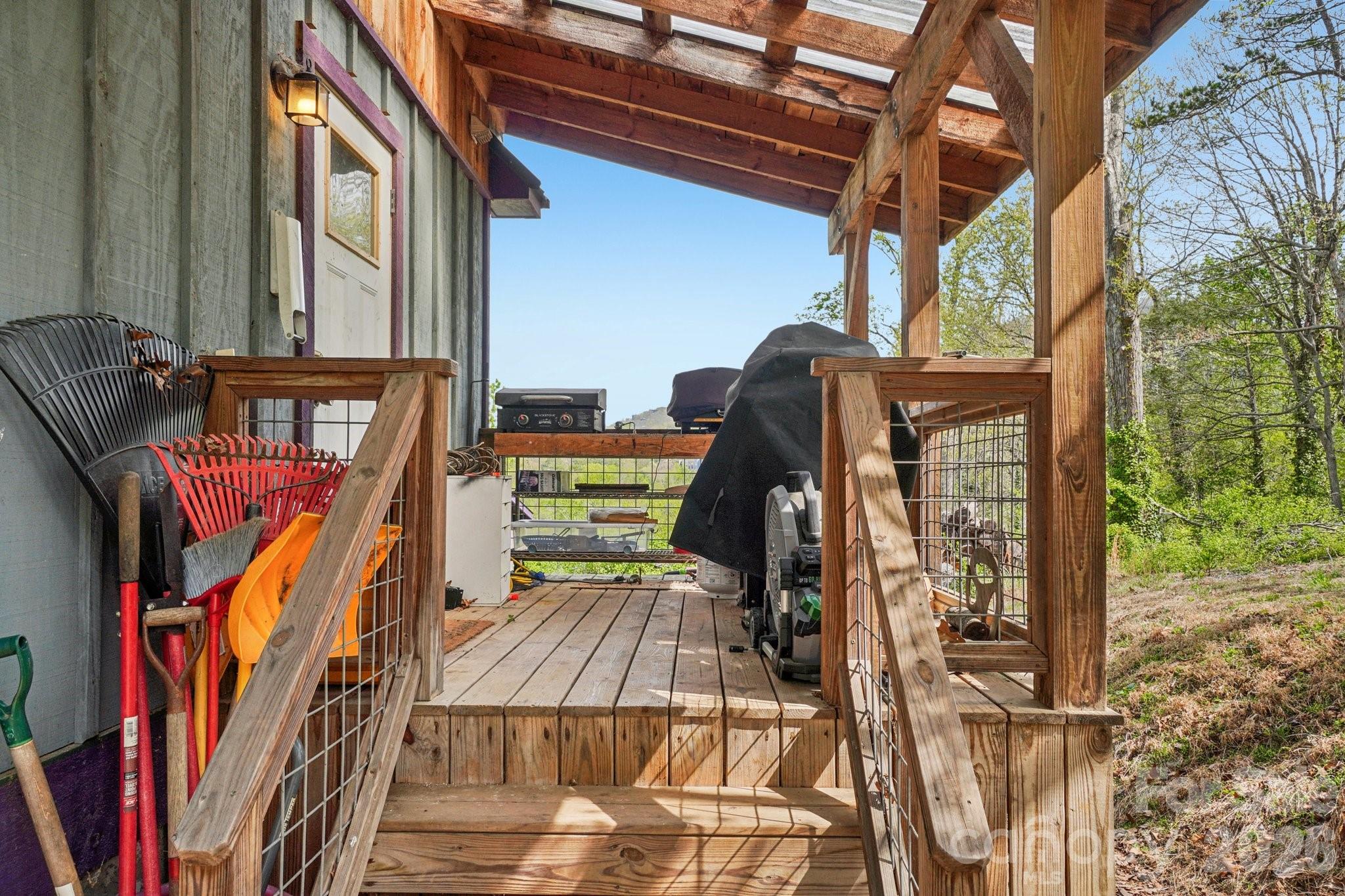 main property photo 27