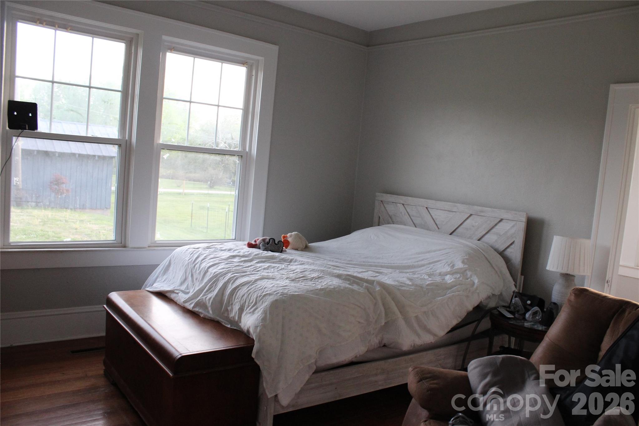 main property photo 16