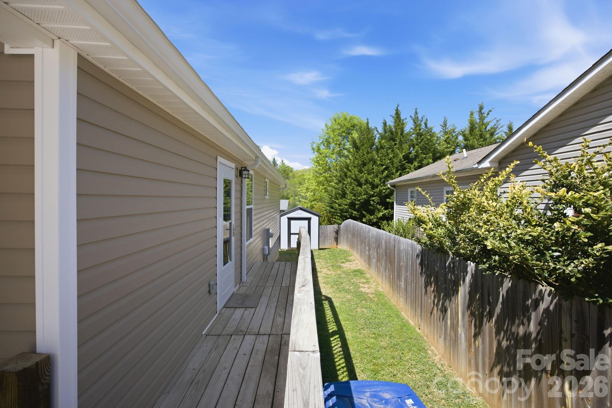 main property photo 30
