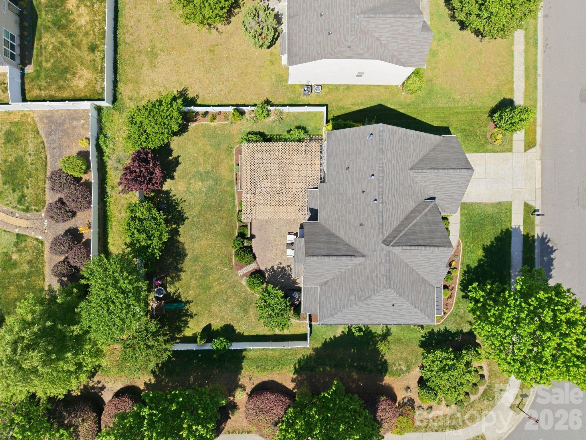 main property photo 41