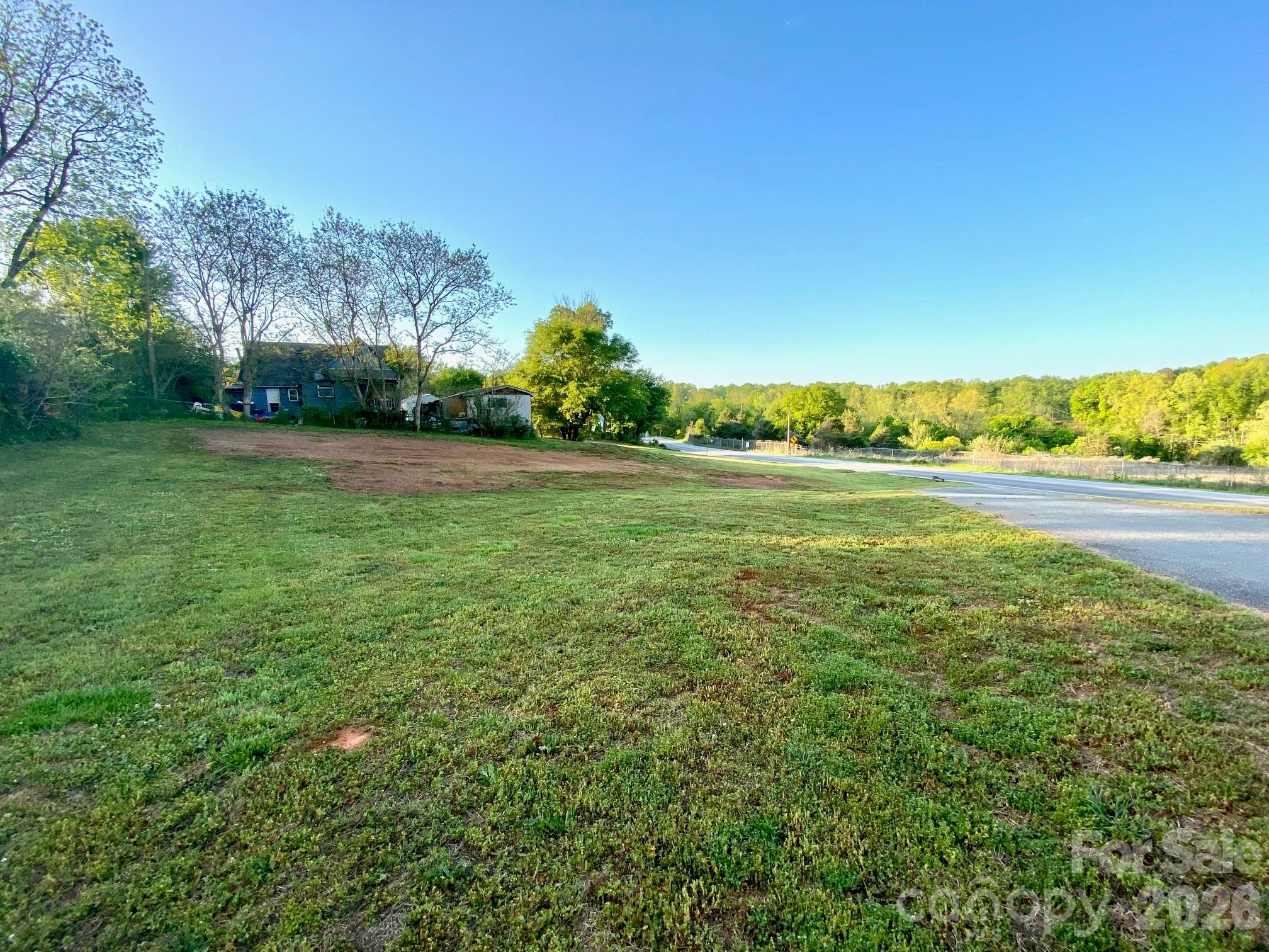 main property photo 9