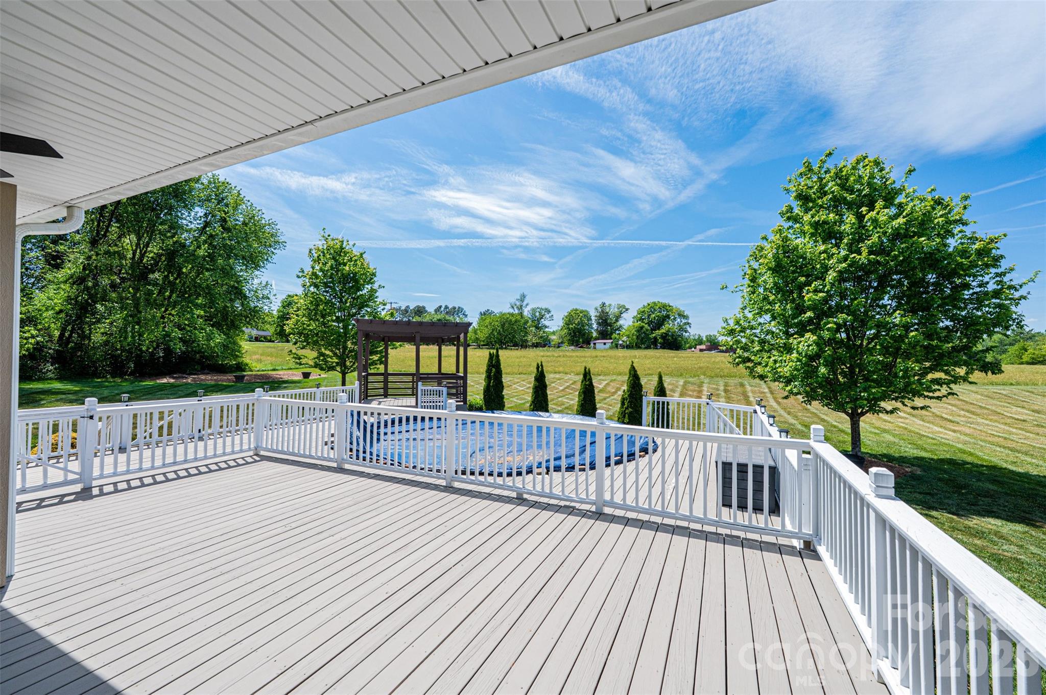 main property photo 33