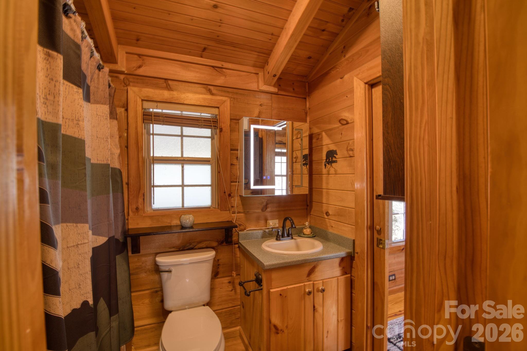 main property photo 8