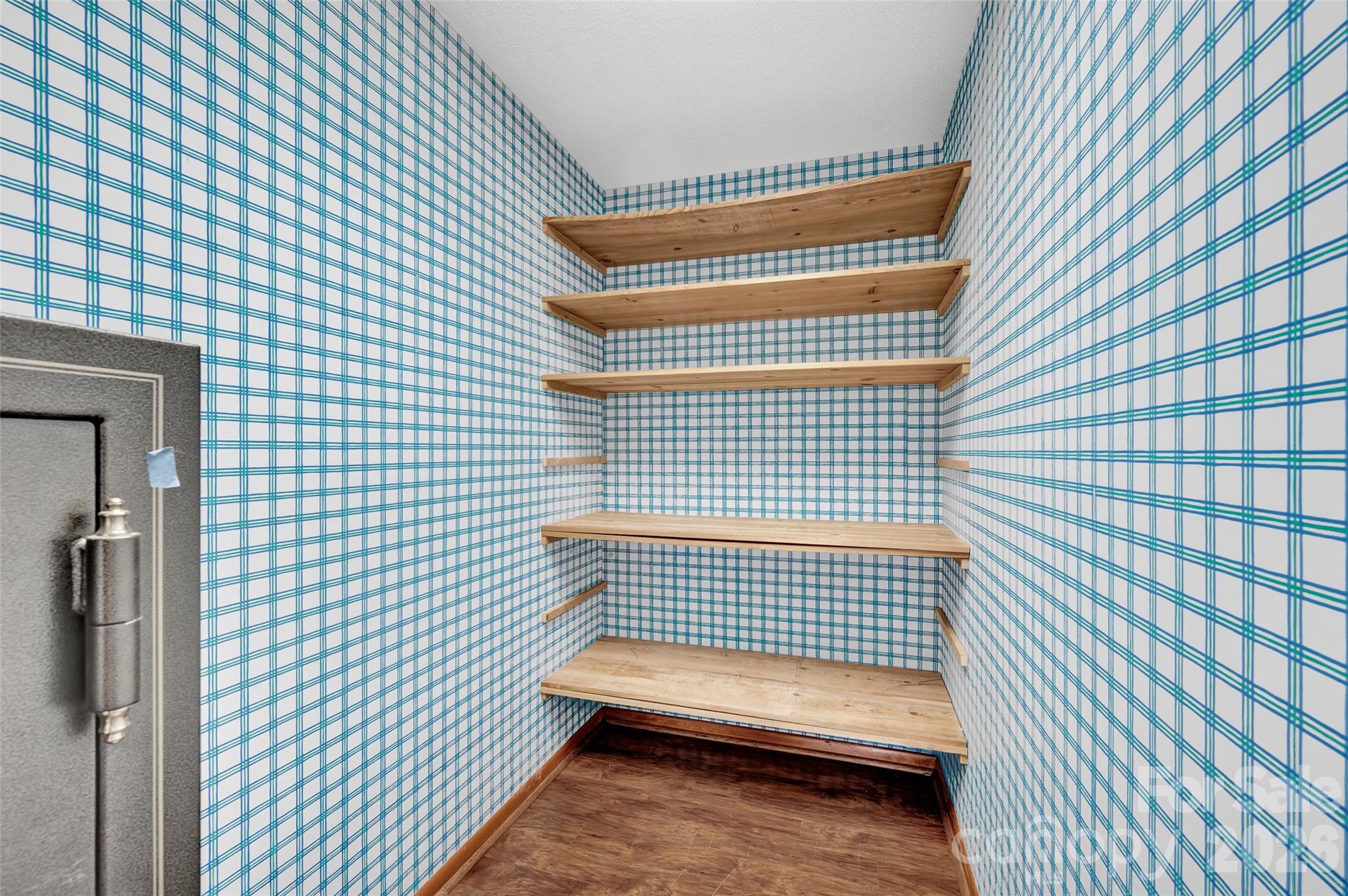 main property photo 40